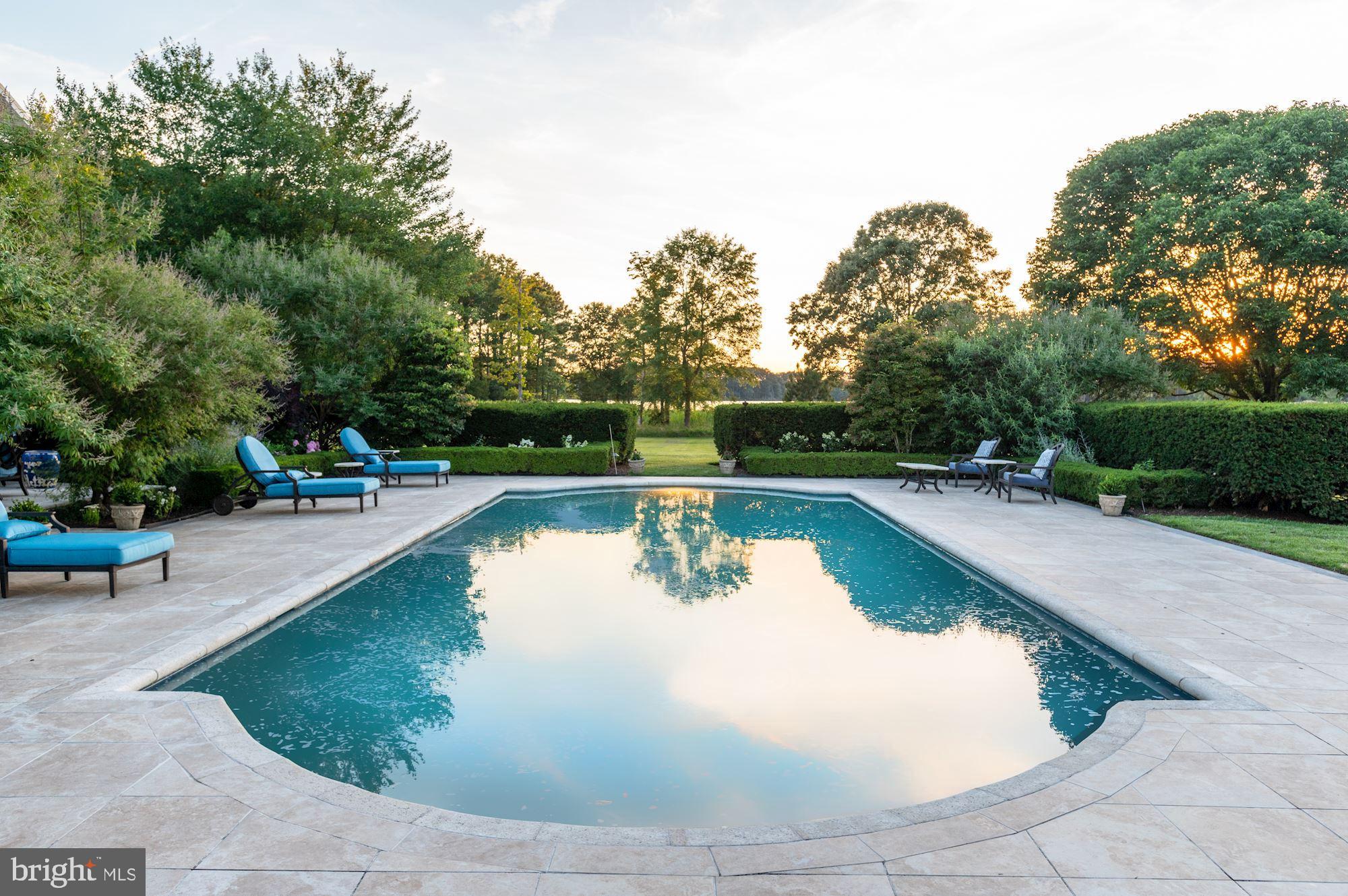 WATERFRONT - Residential