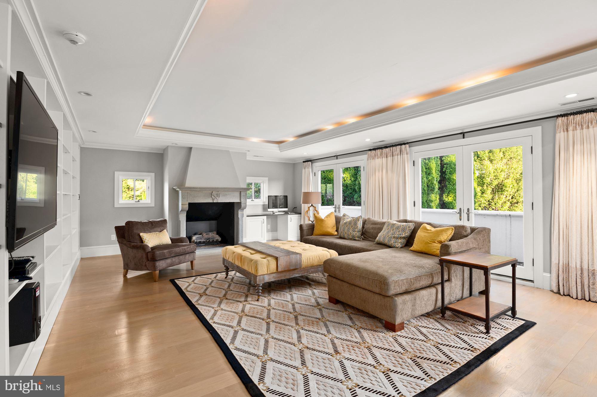 WATERFRONT - Residential