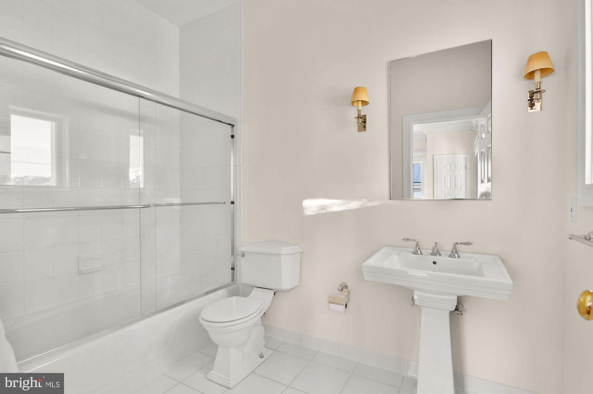 WATERFRONT - Residential