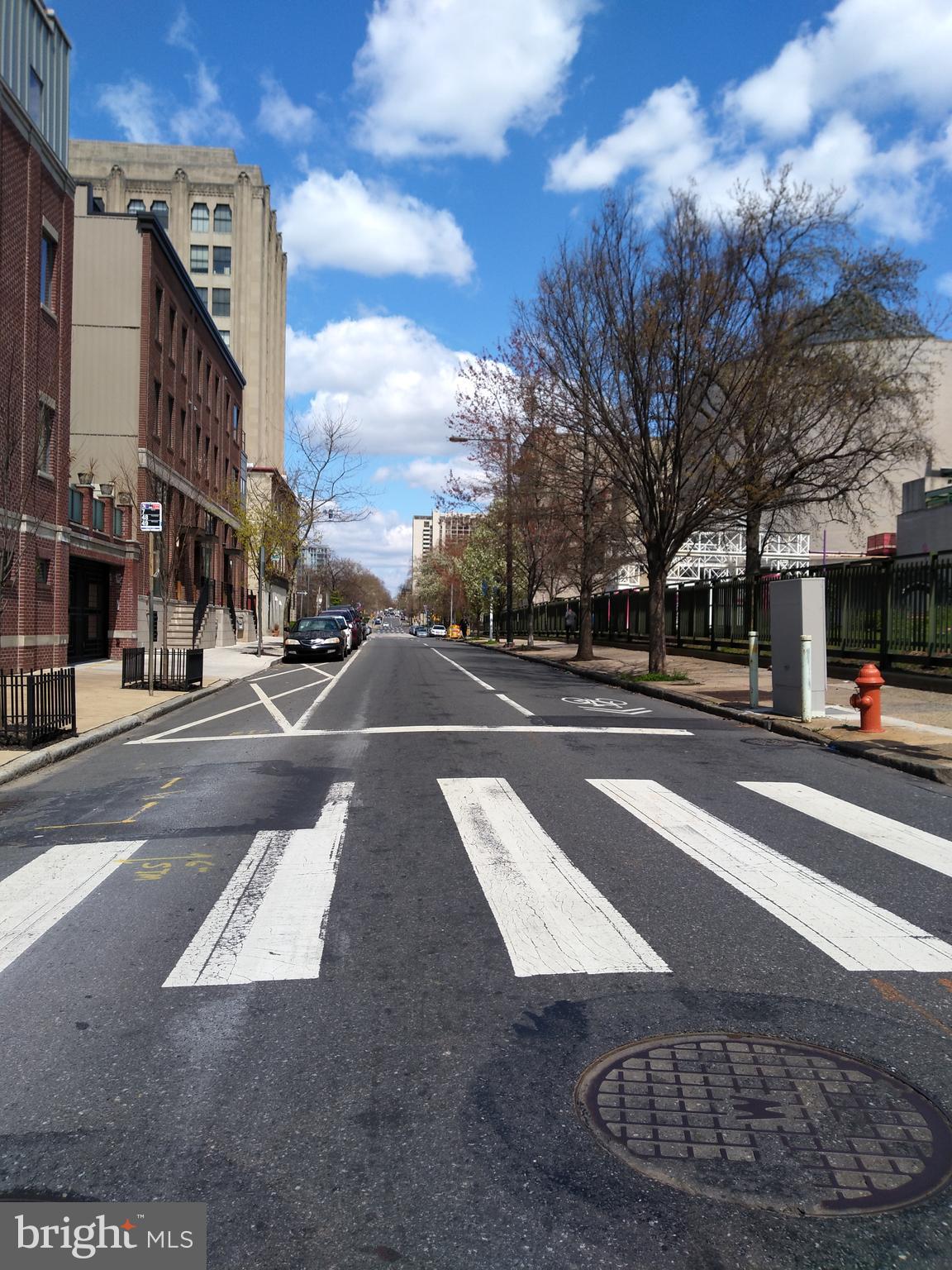 LOGAN SQUARE - Commercial Sale