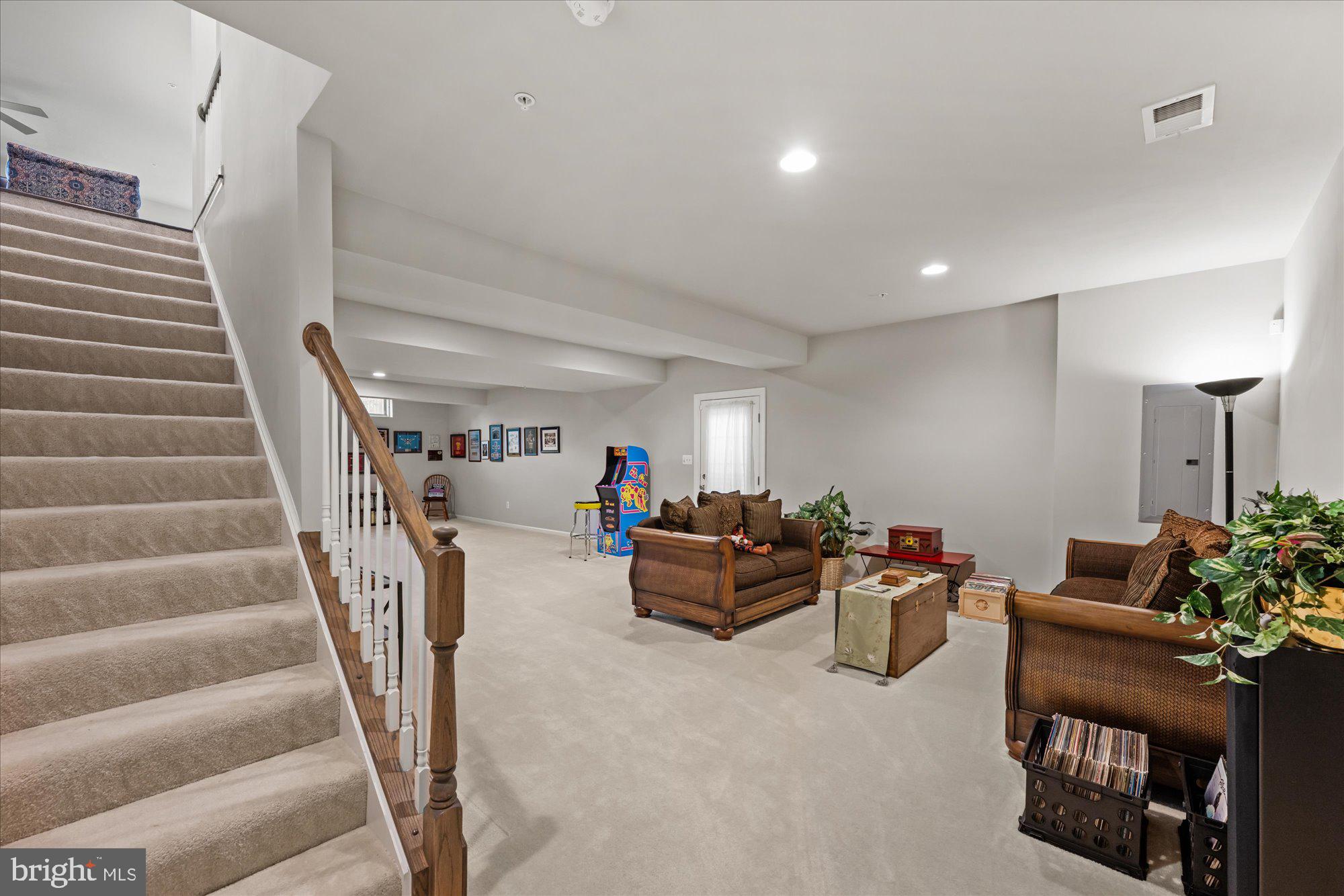 VILLAGES OF SAVANNAH - Residential