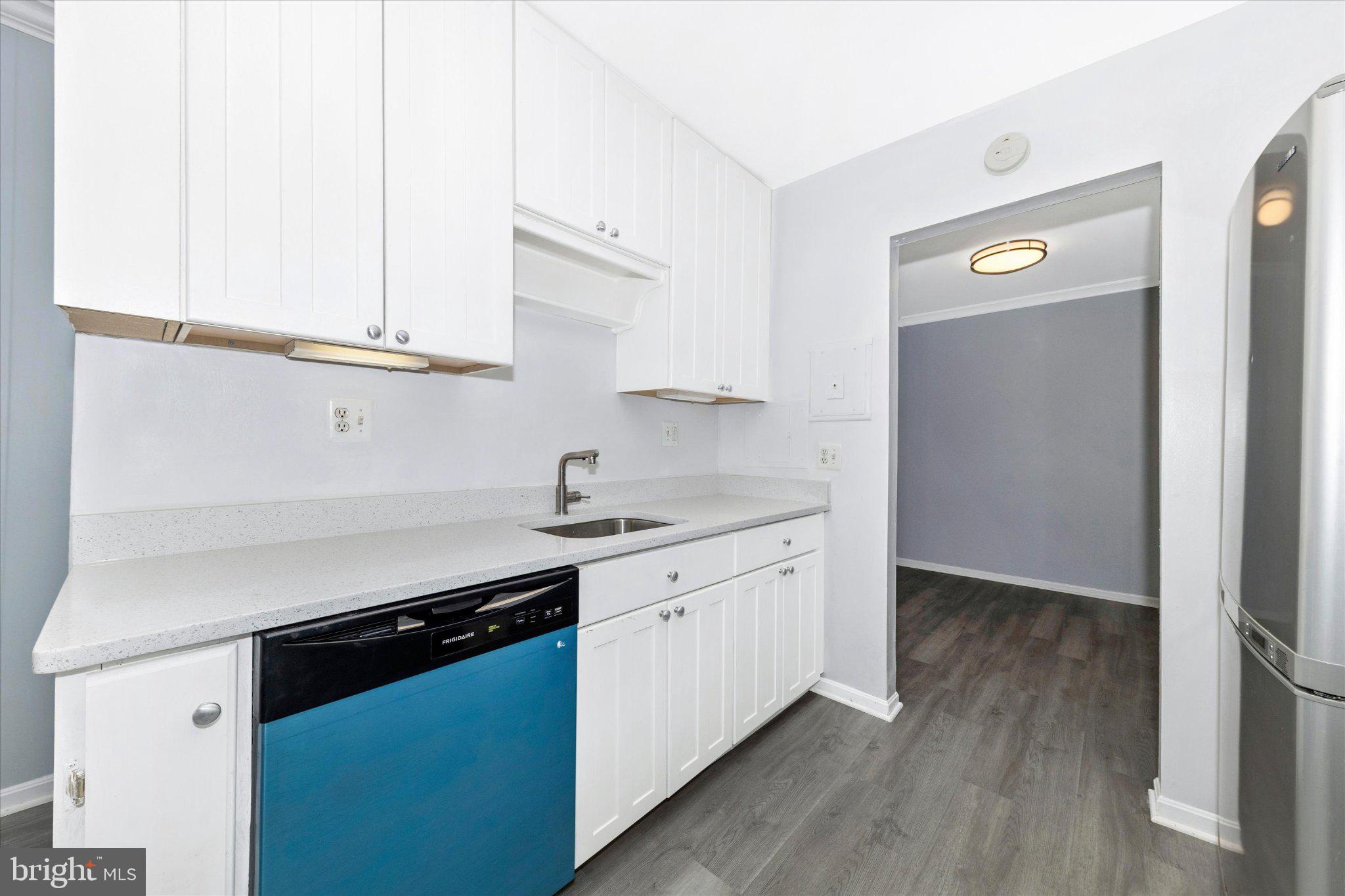PLYMOUTH GARDENS - Residential