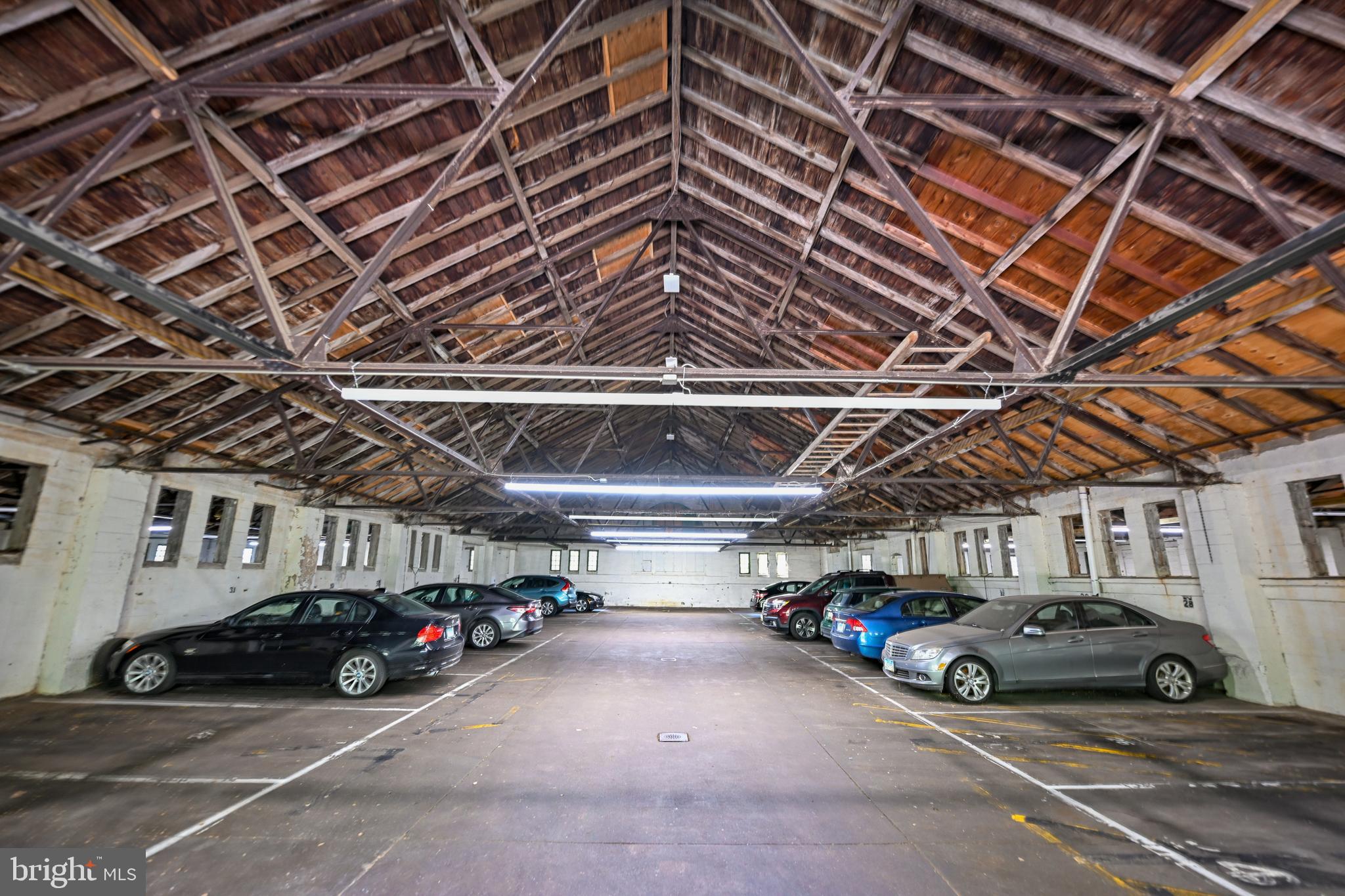 ROLAND PARK - Residential Lease