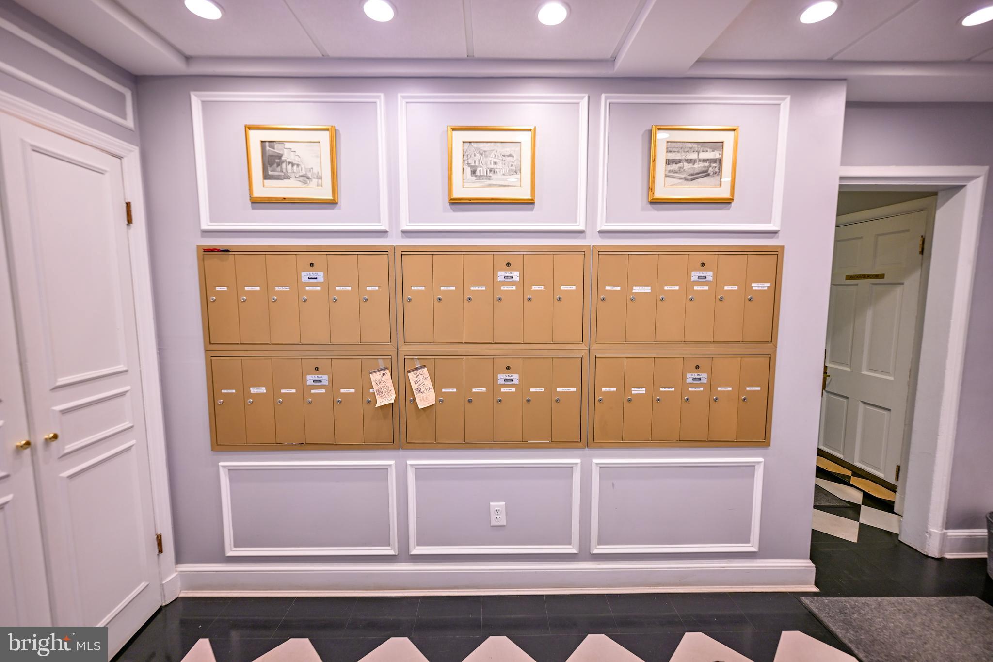 ROLAND PARK - Residential Lease