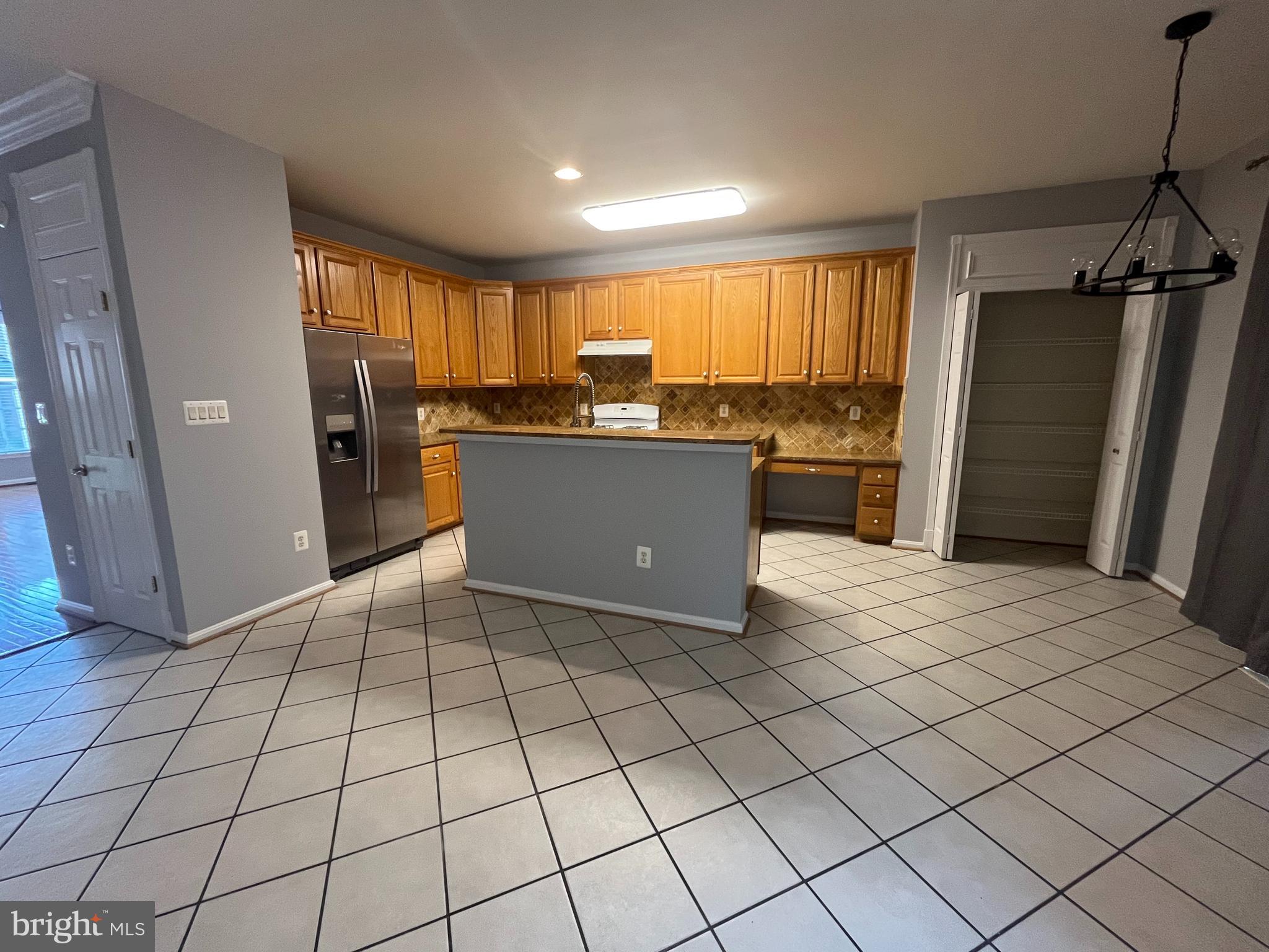 LOWES ISLAND - Residential Lease