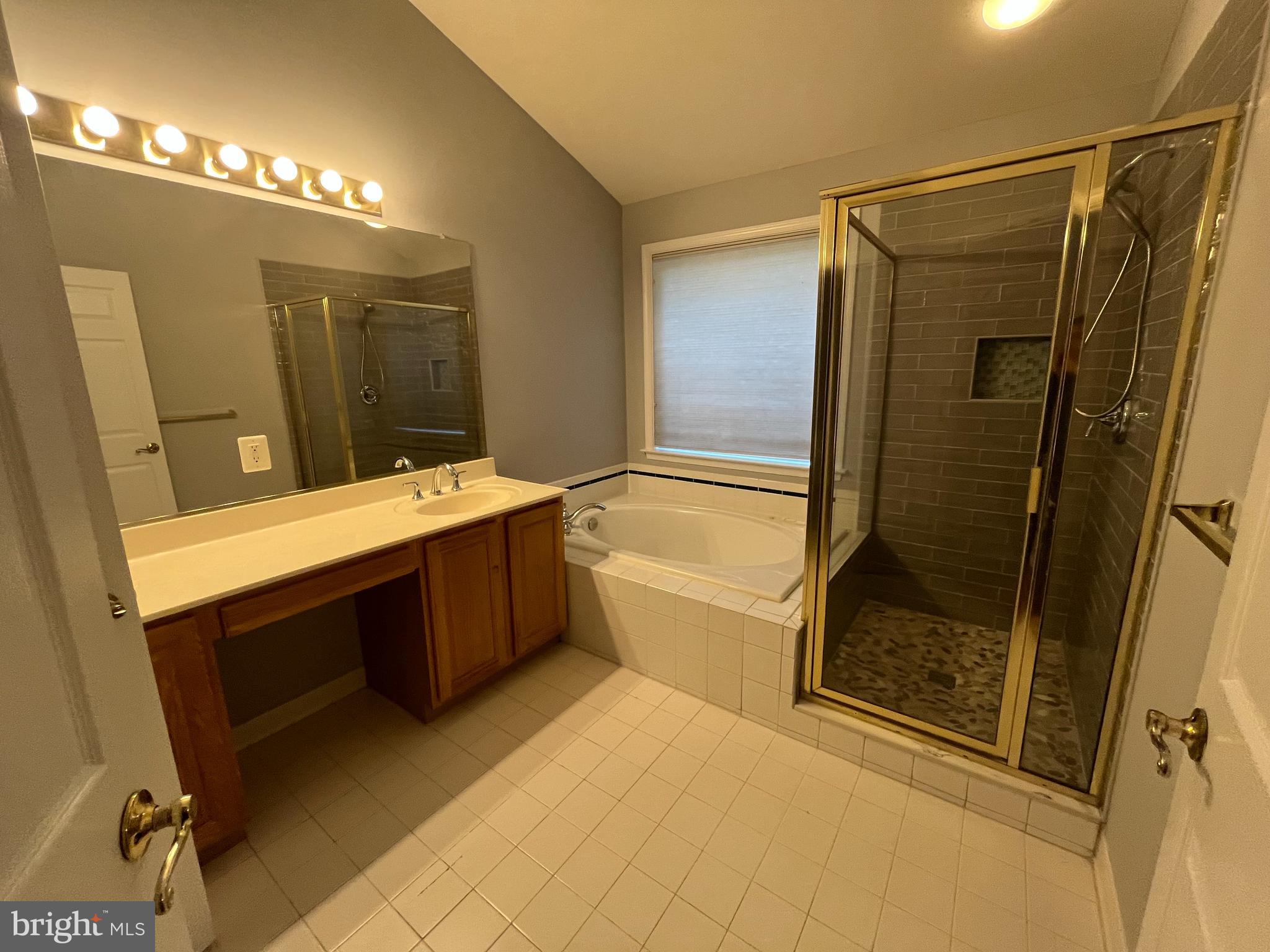 LOWES ISLAND - Residential Lease