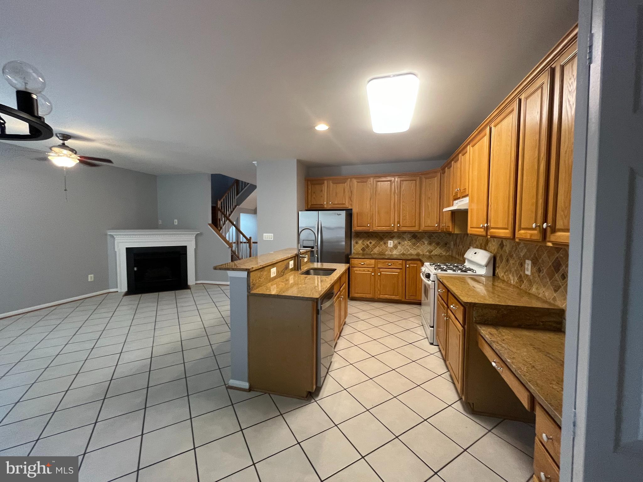 LOWES ISLAND - Residential Lease