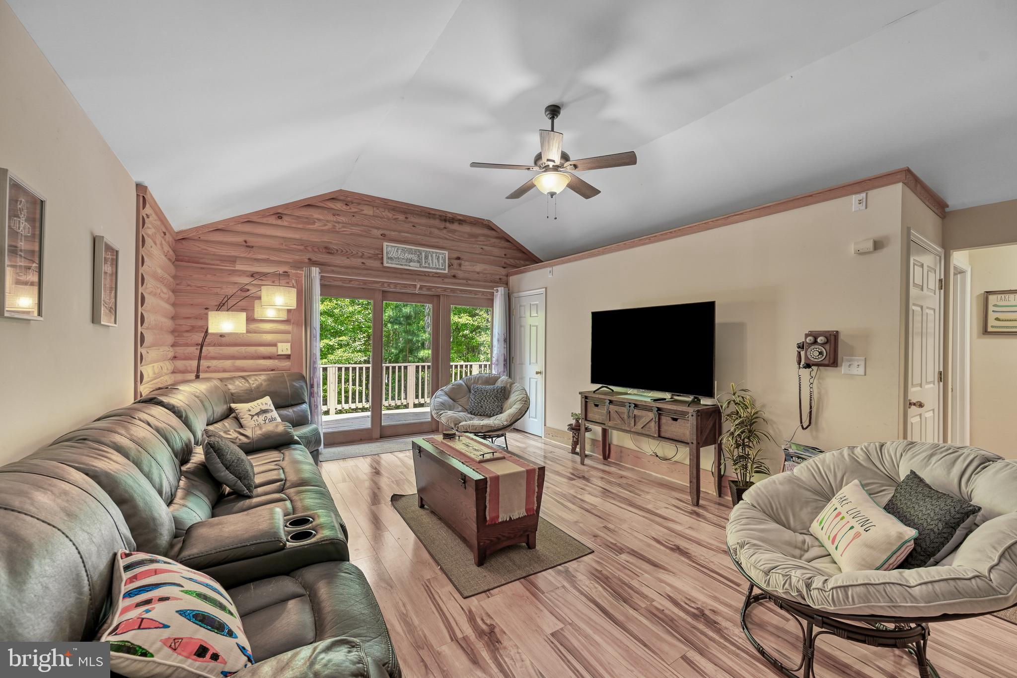 3409 HIDAWAY COURT
