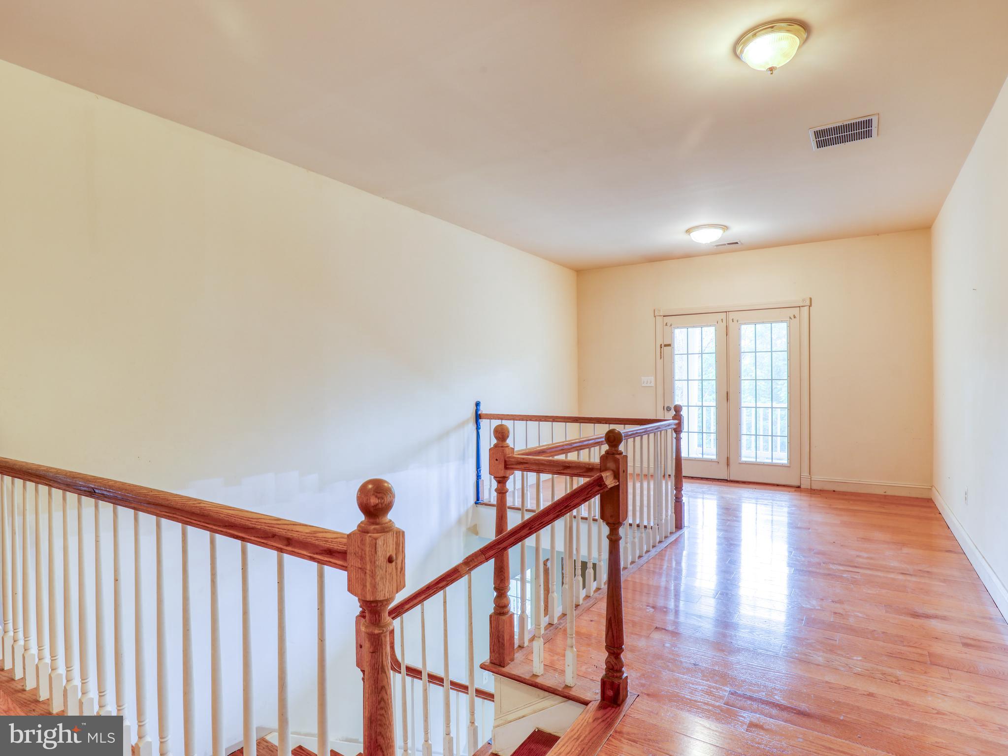 RIVERSIDE - Residential