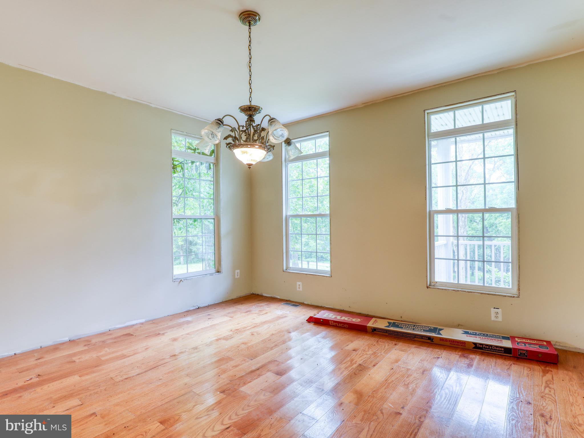 RIVERSIDE - Residential