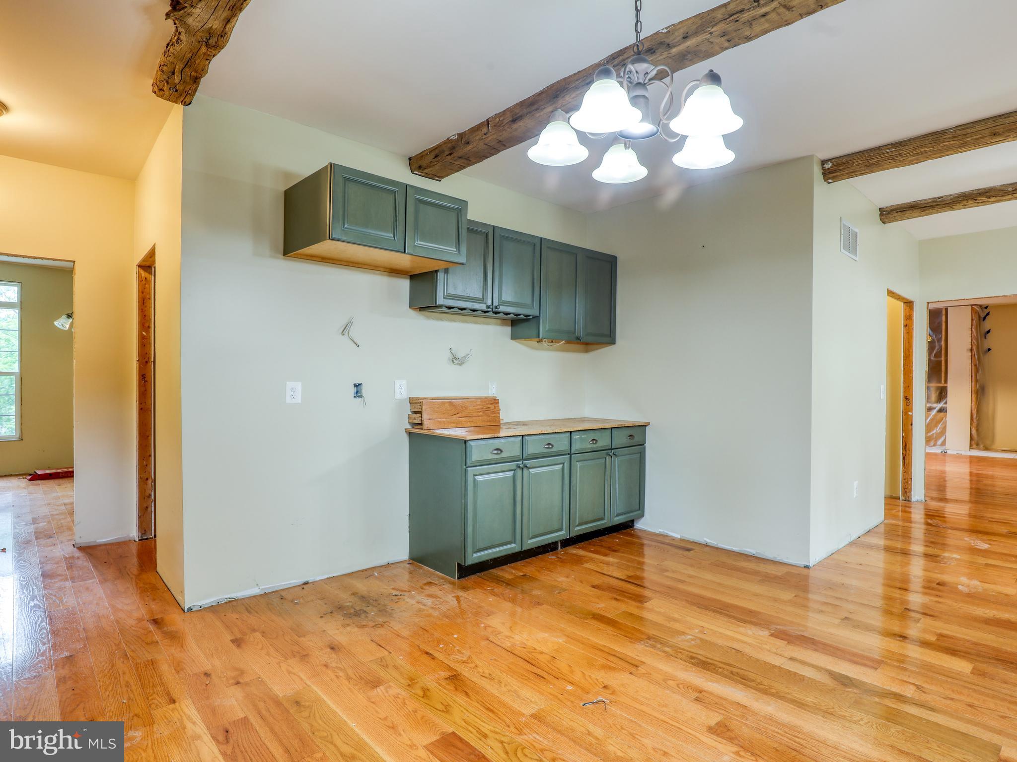 RIVERSIDE - Residential