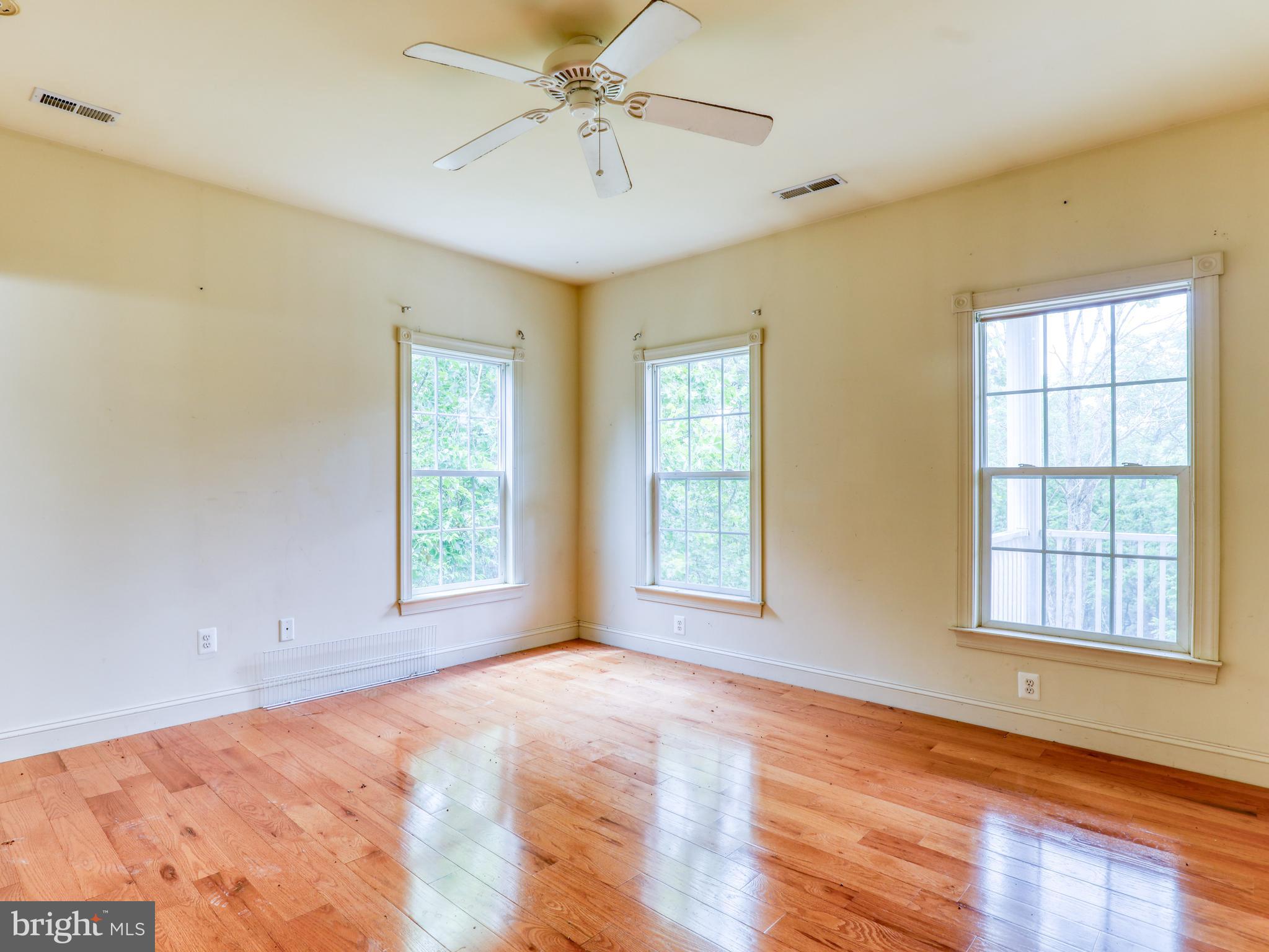 RIVERSIDE - Residential