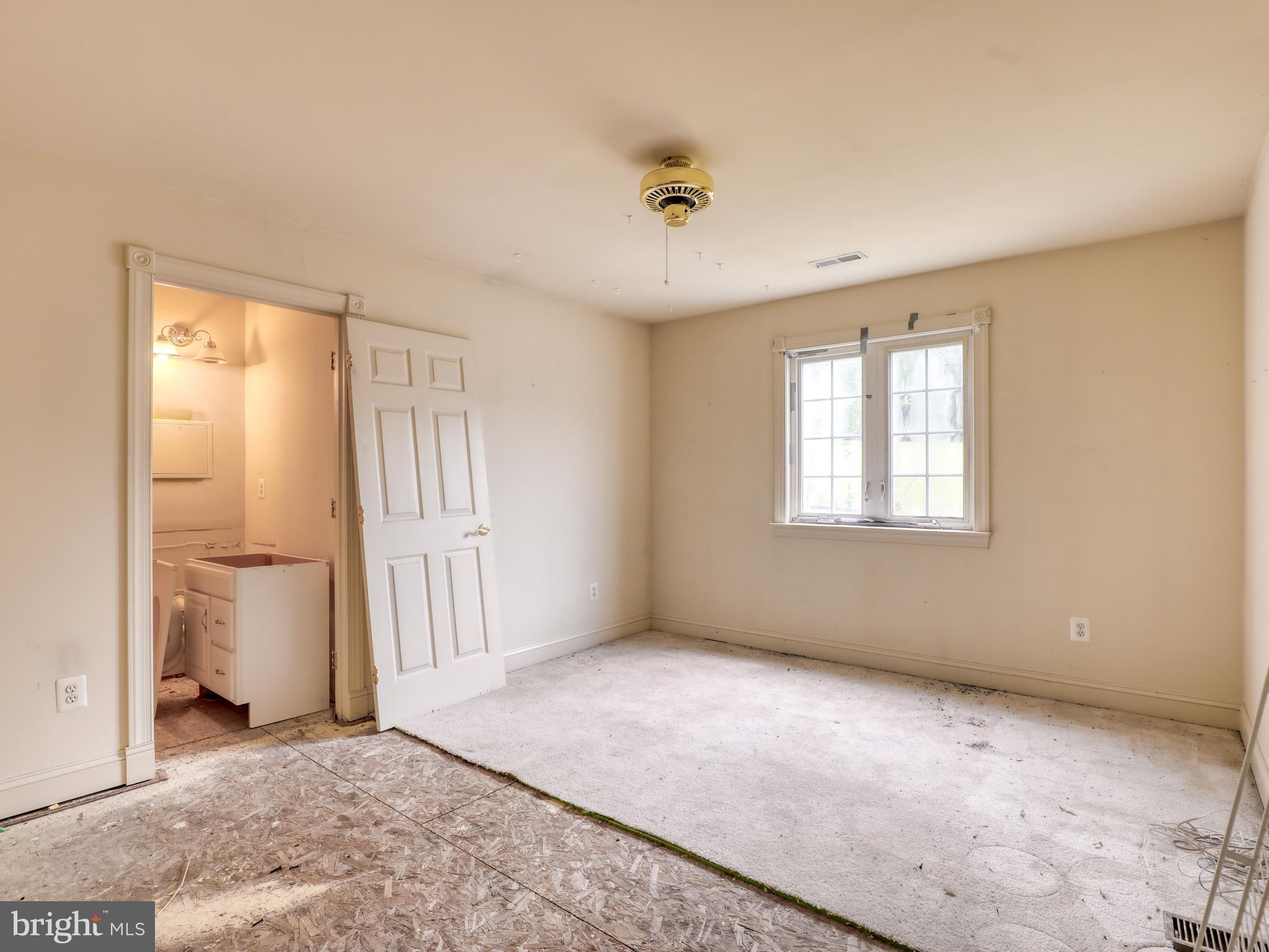 RIVERSIDE - Residential