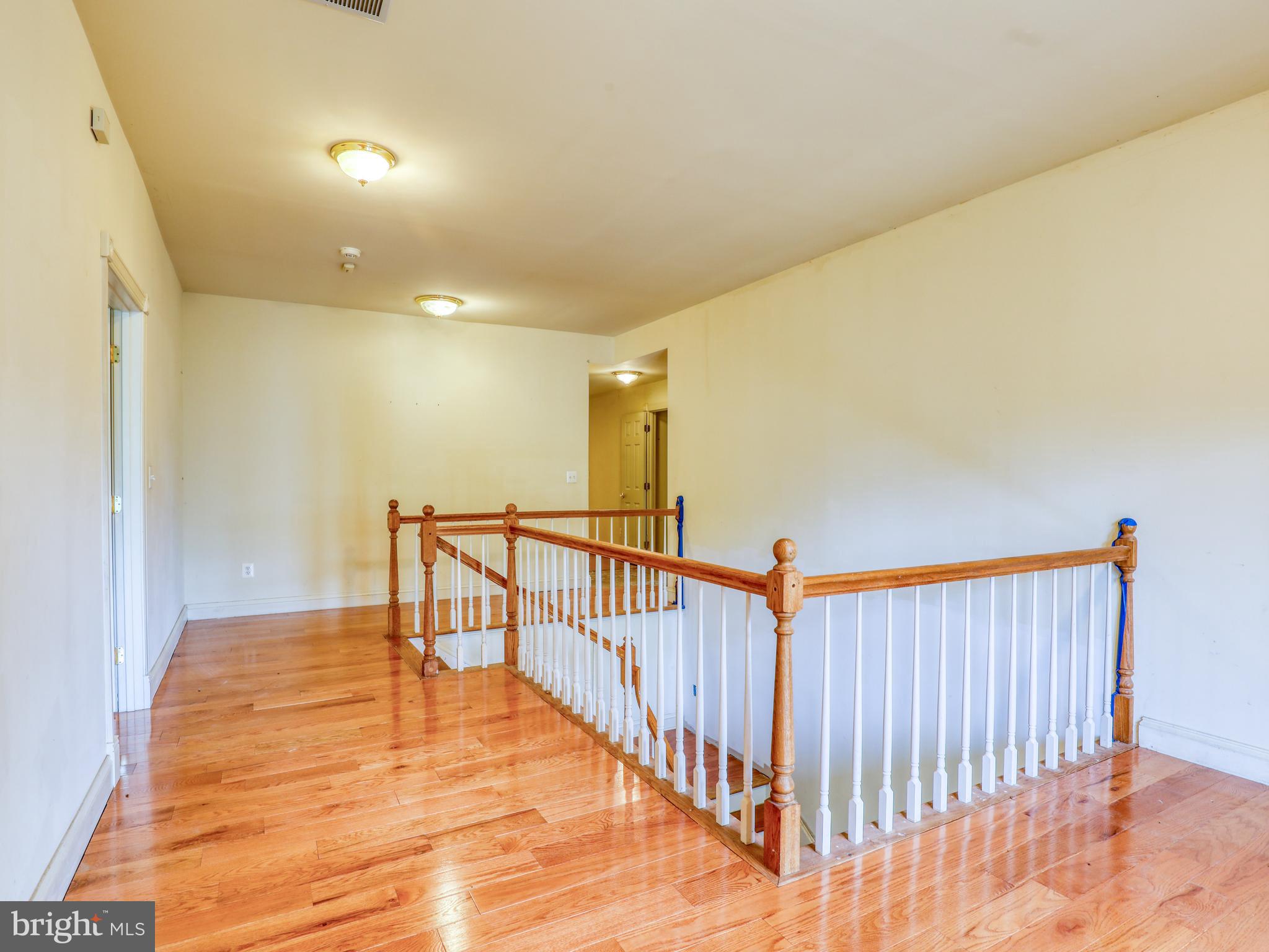 RIVERSIDE - Residential