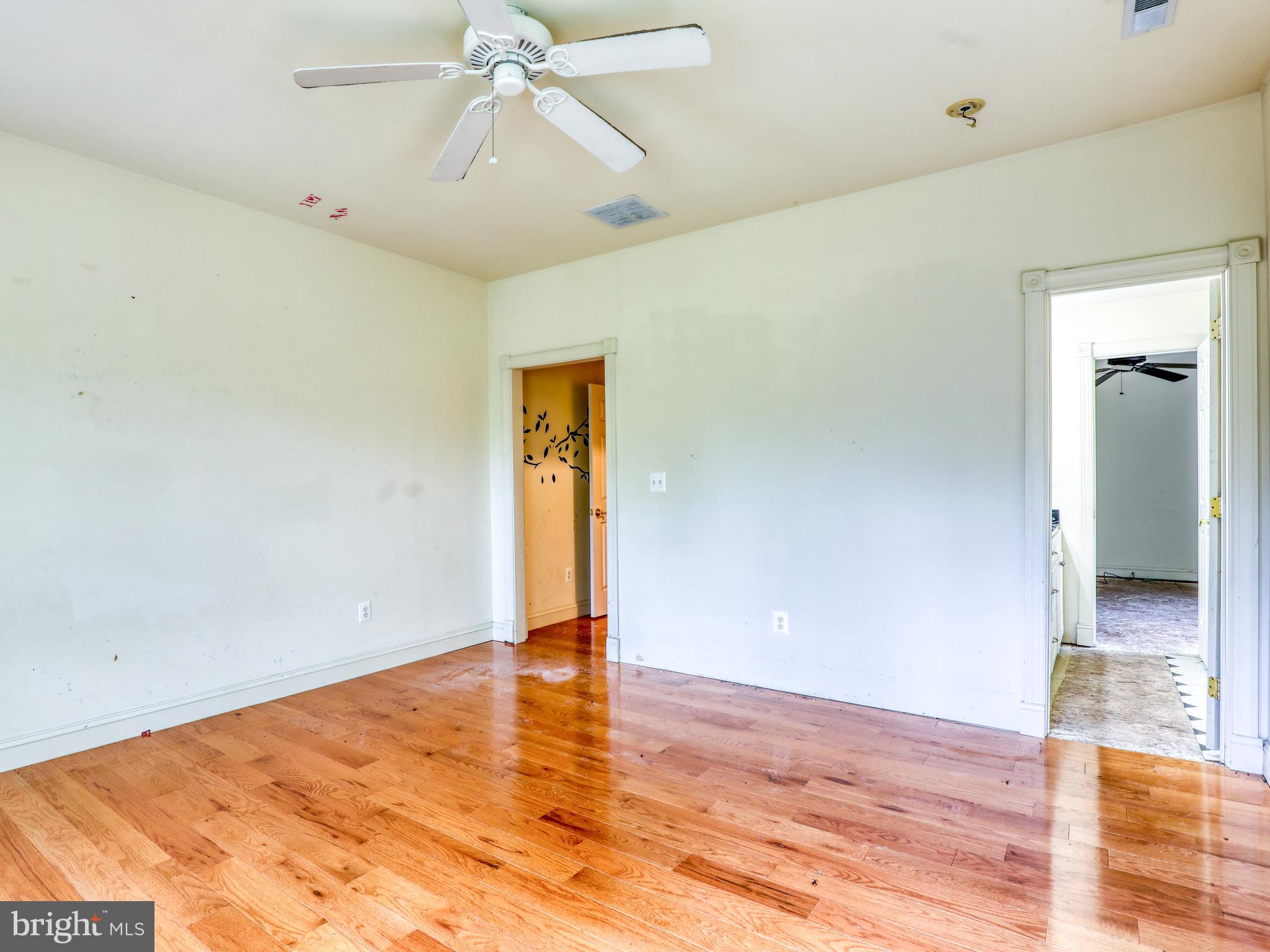 RIVERSIDE - Residential