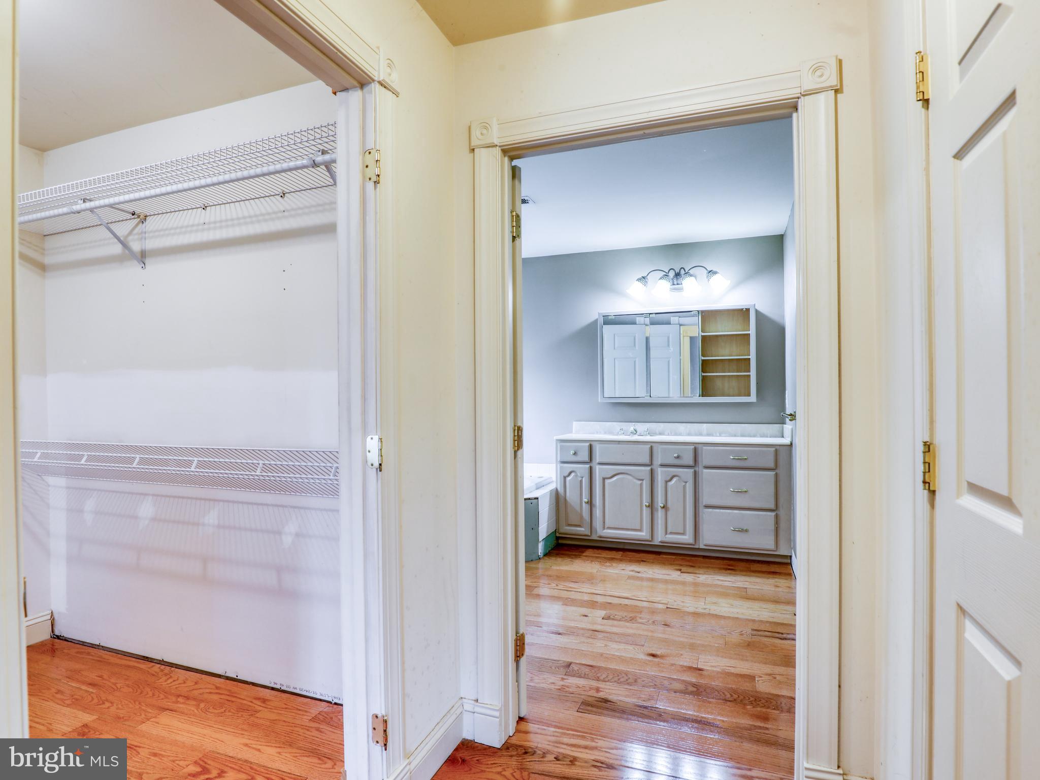 RIVERSIDE - Residential