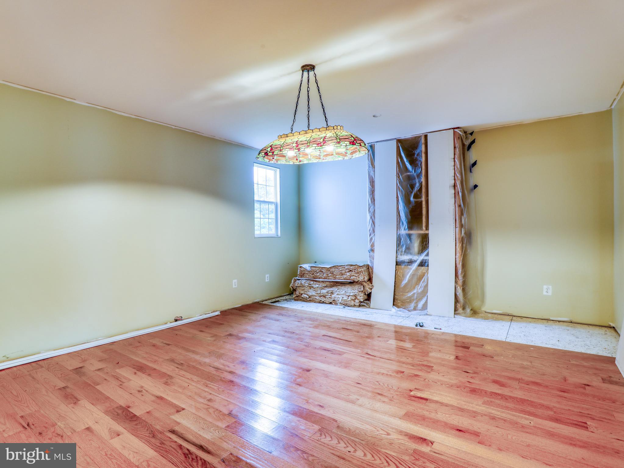 RIVERSIDE - Residential