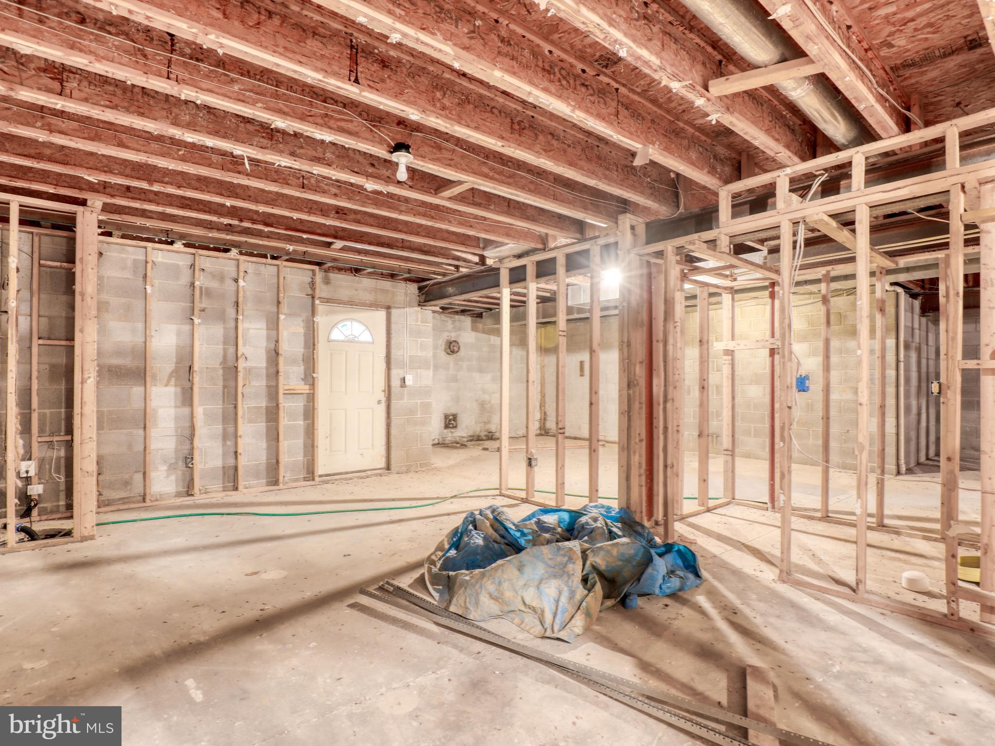 RIVERSIDE - Residential