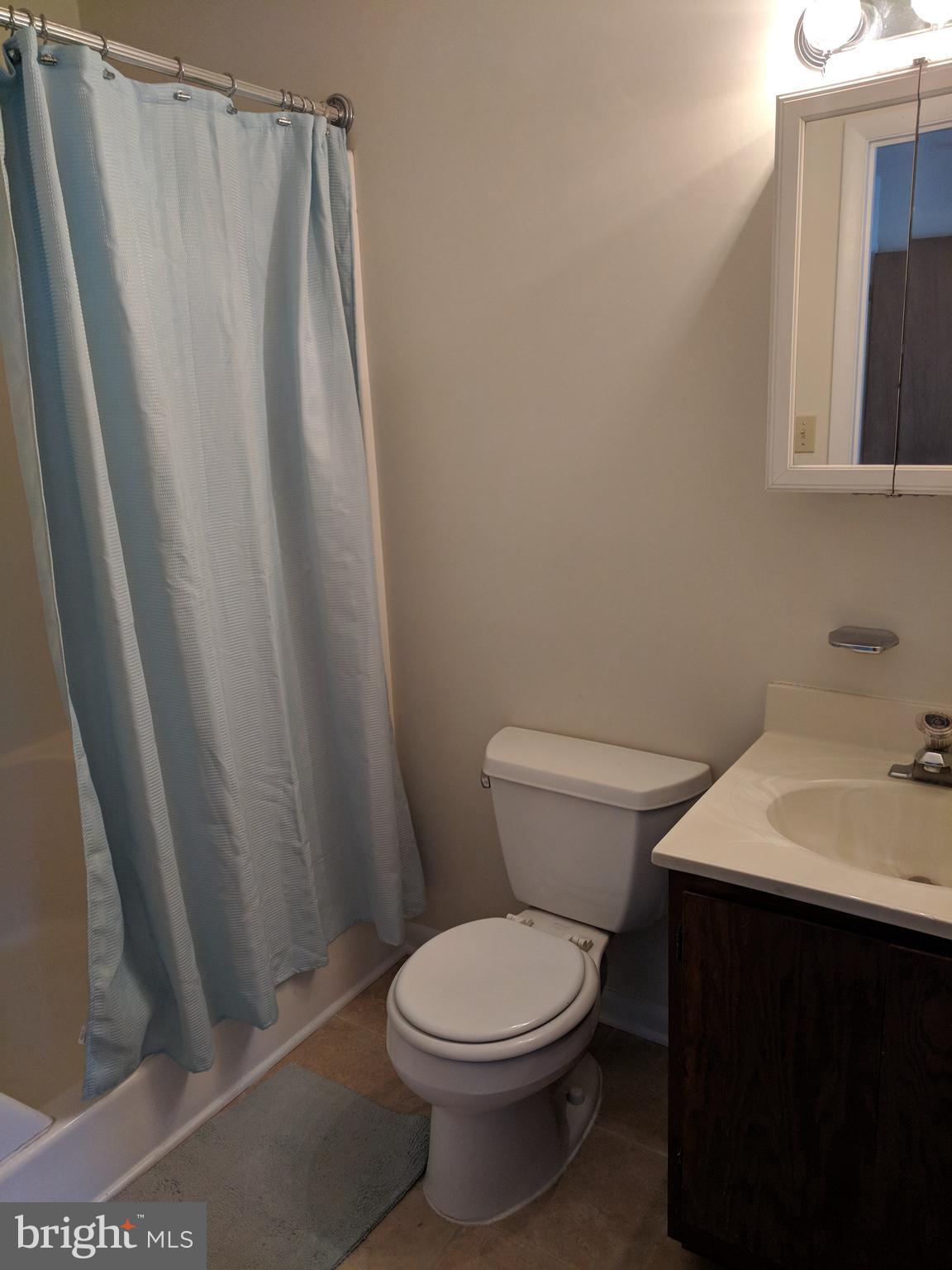 LONDONTOWN - Residential Lease