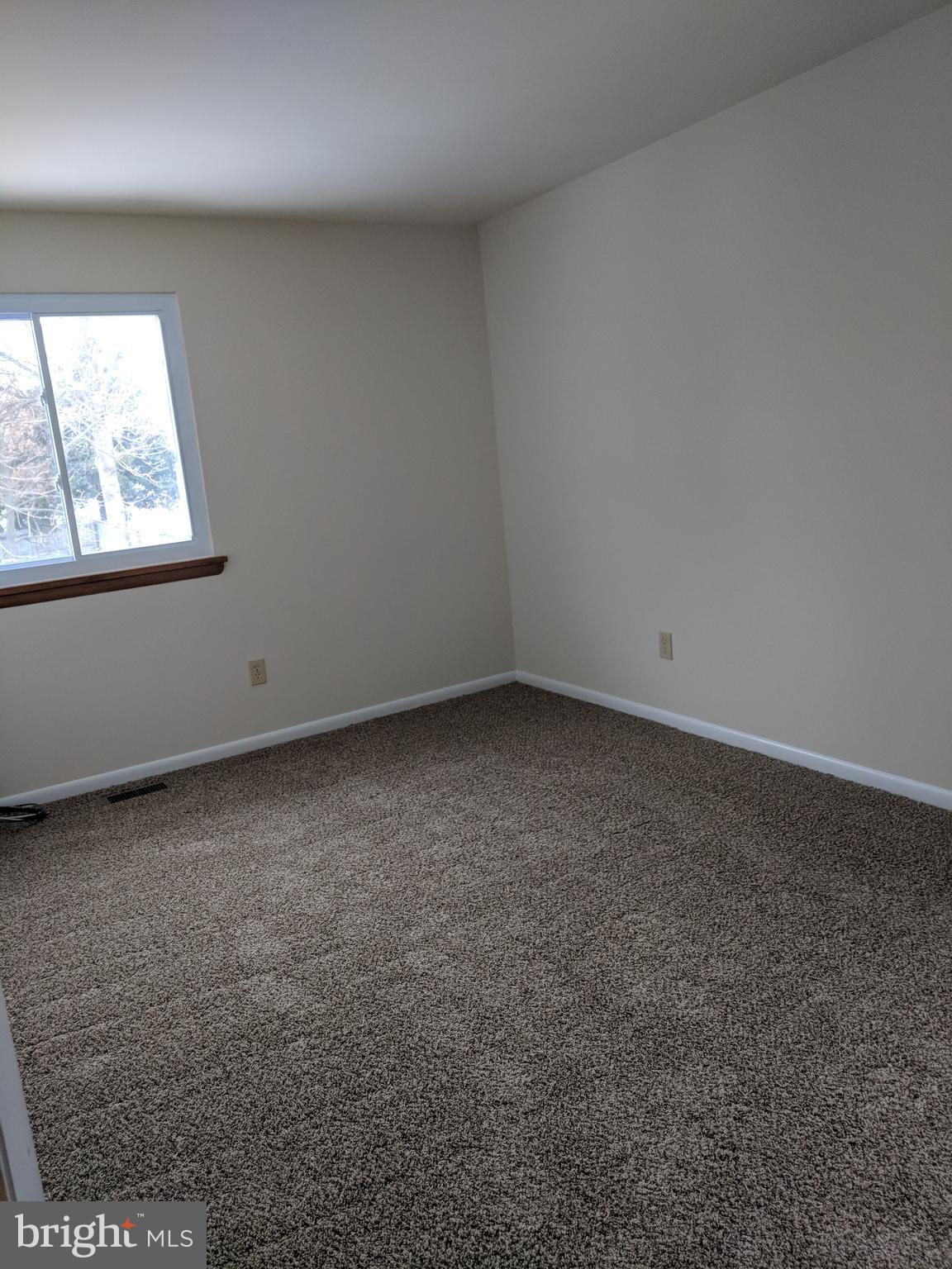 LONDONTOWN - Residential Lease