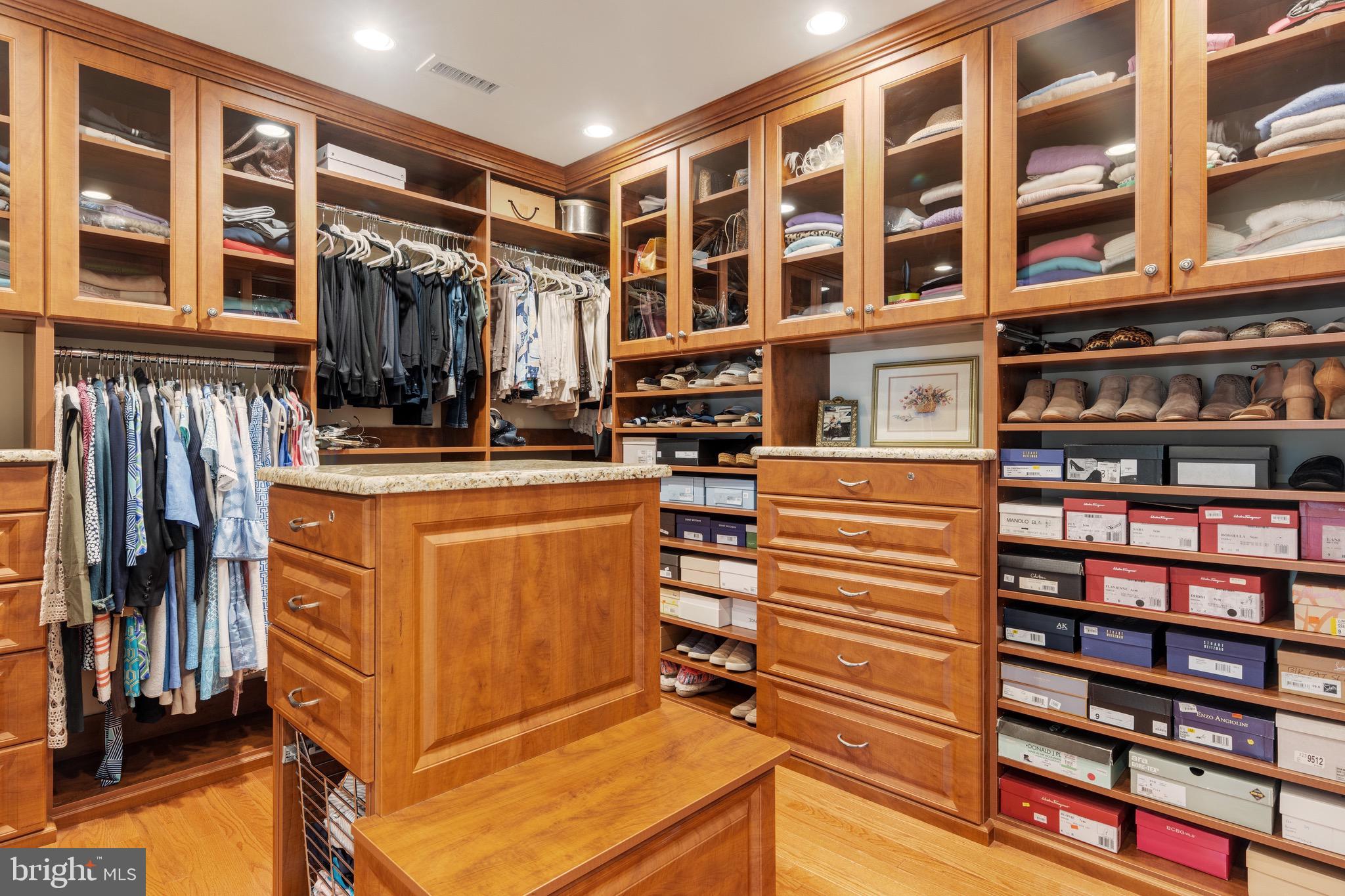 TREYBURN - Residential