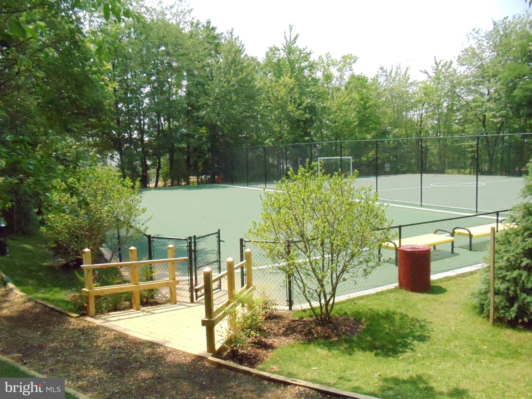 ROTONDA - Residential Lease