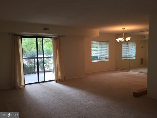 ROTONDA - Residential Lease