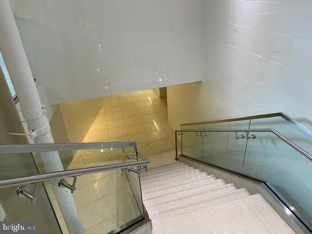 ROTONDA - Residential Lease