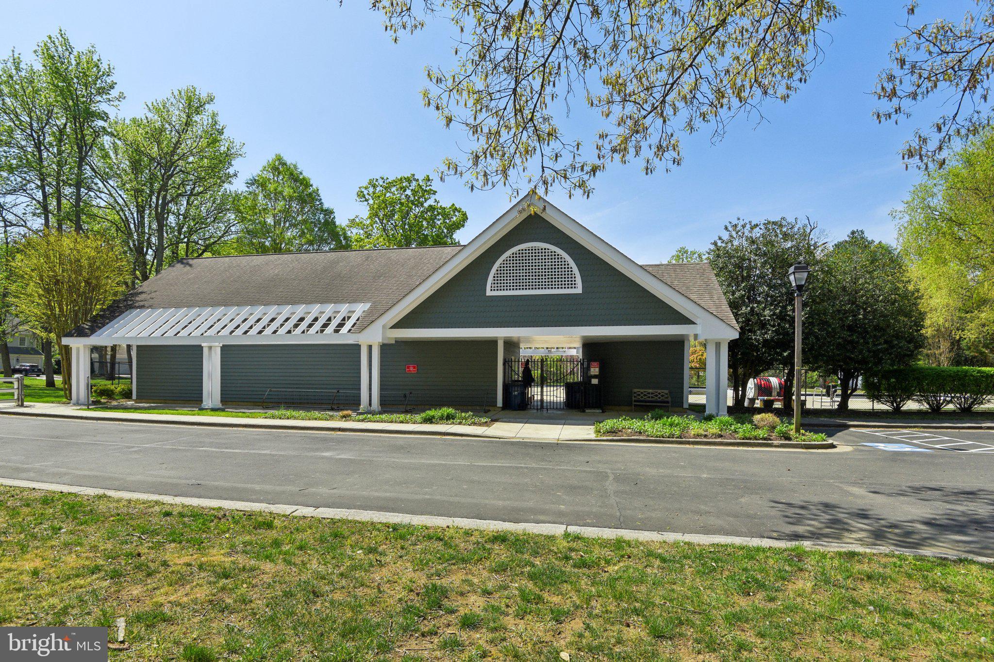 HUNT MEADOW - Residential