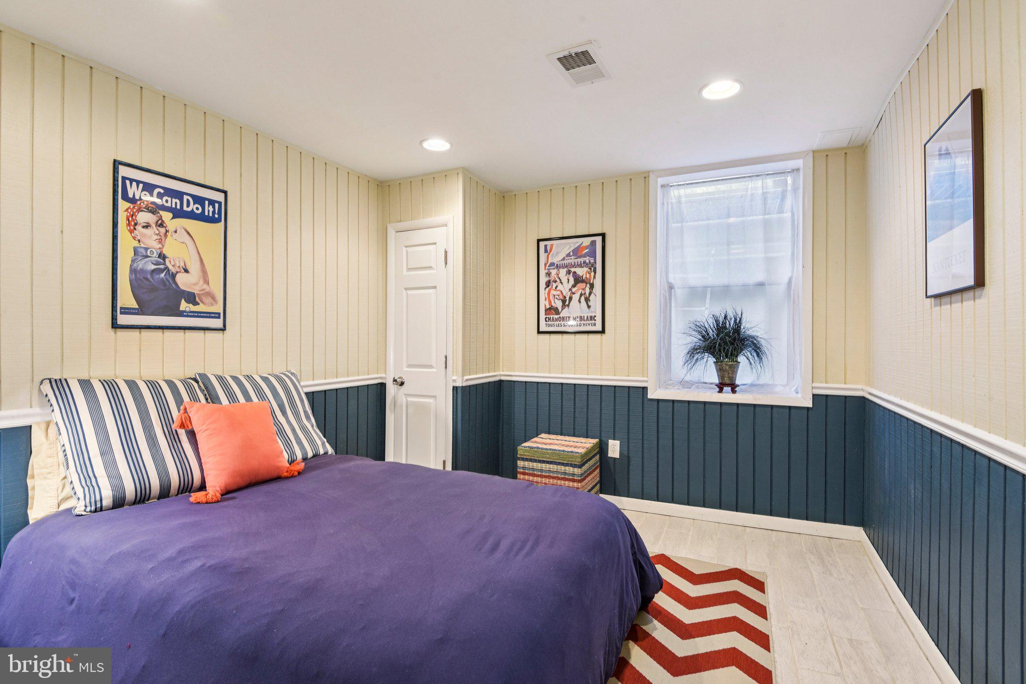 HUNT MEADOW - Residential