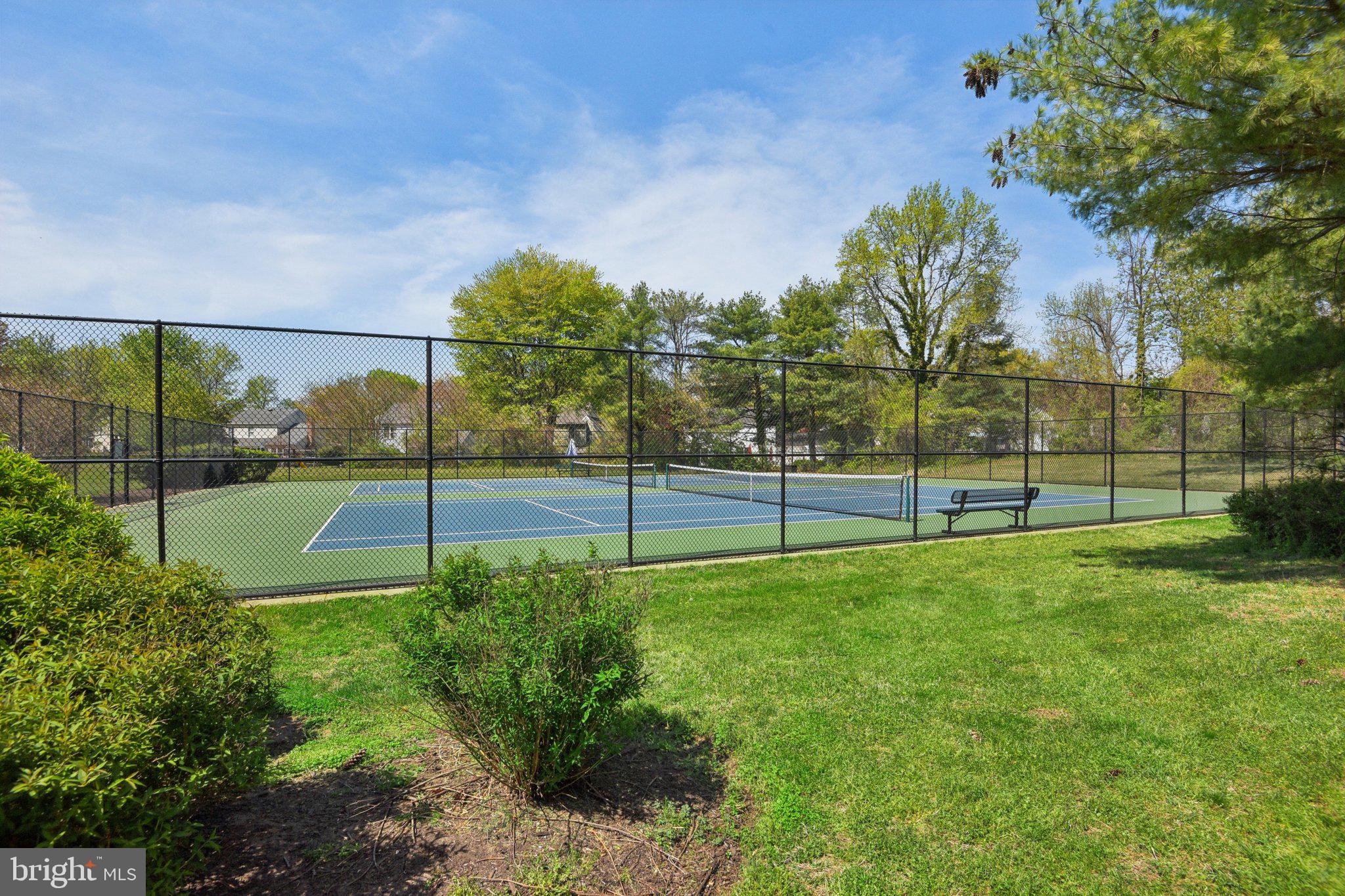 HUNT MEADOW - Residential