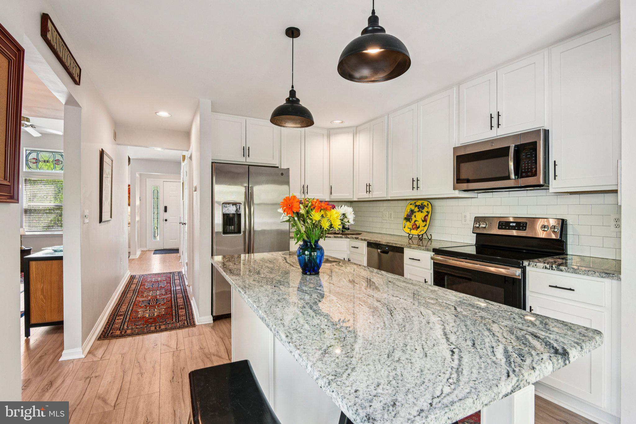 HUNT MEADOW - Residential