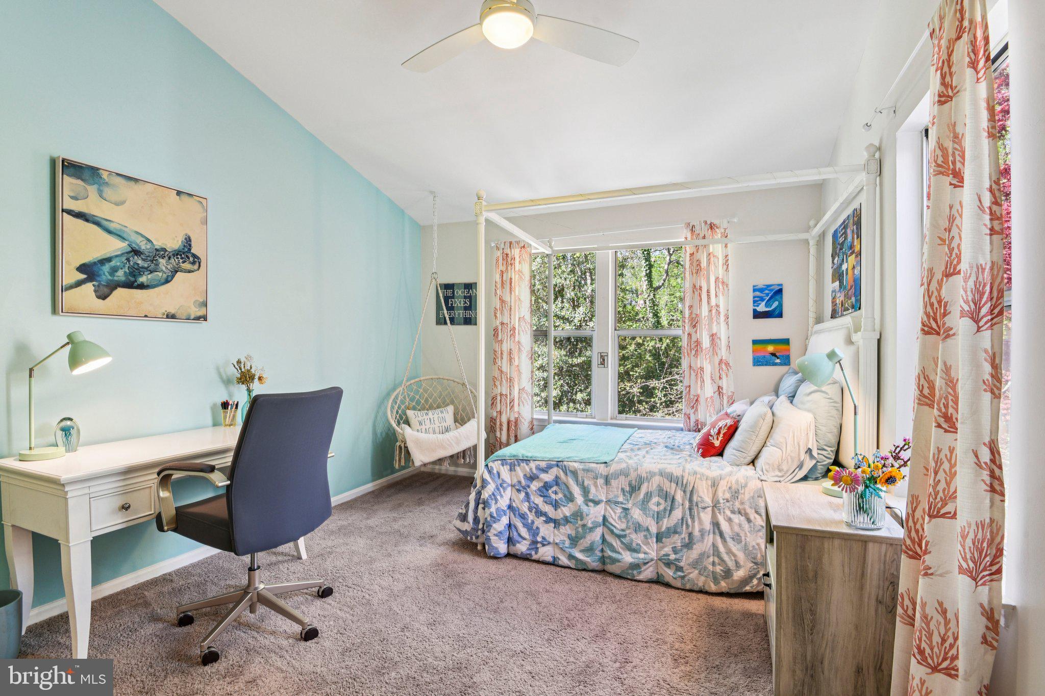 HUNT MEADOW - Residential