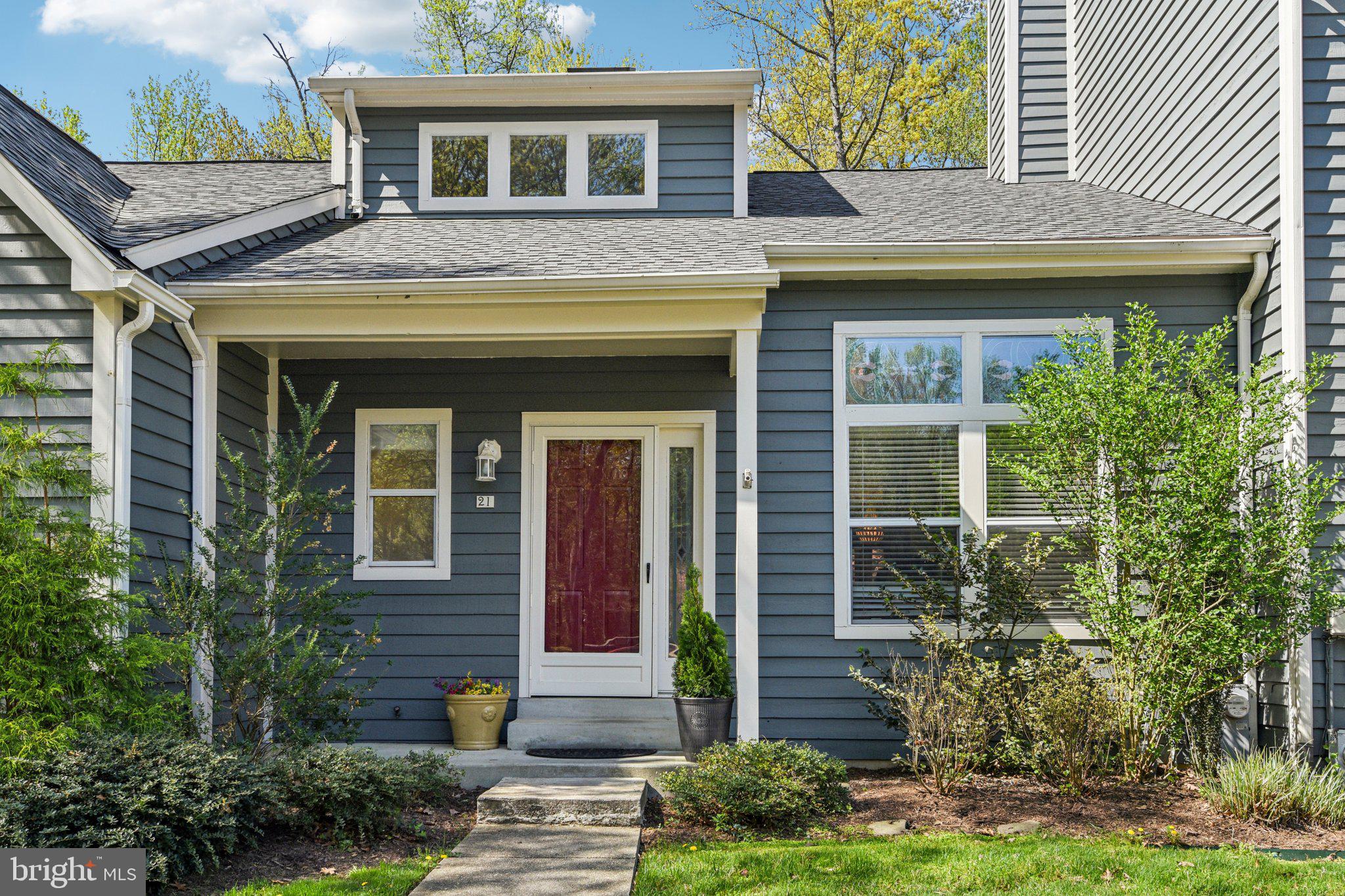 HUNT MEADOW - Residential