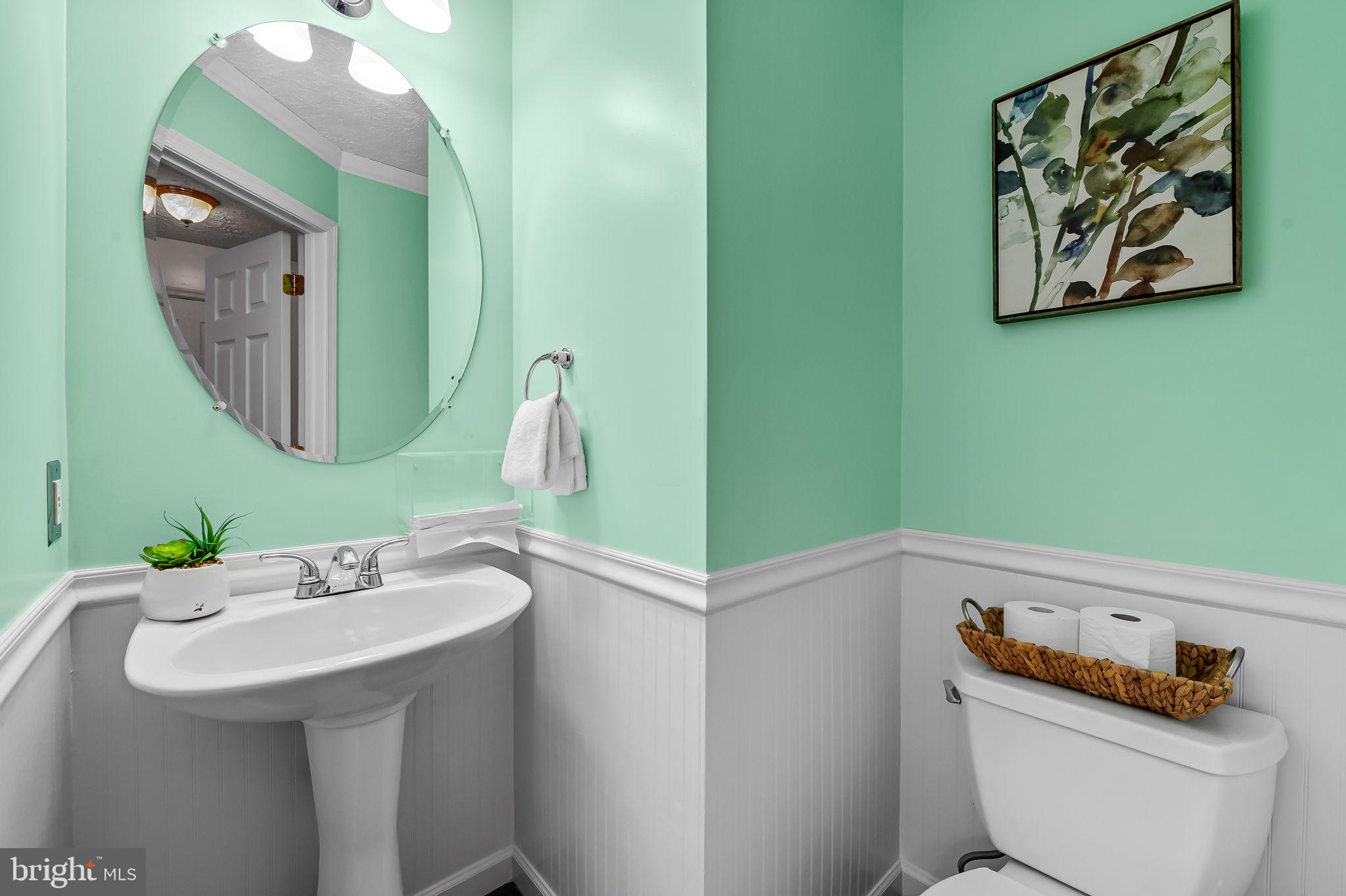 CONSTANT FRIENDSHIP - Residential