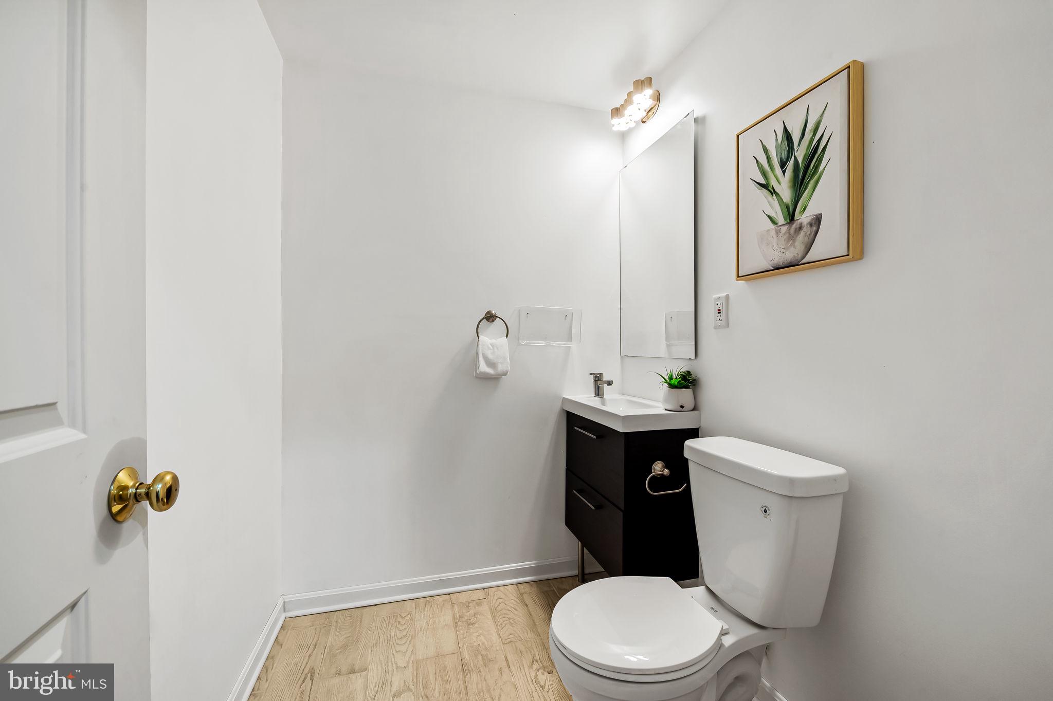 CONSTANT FRIENDSHIP - Residential