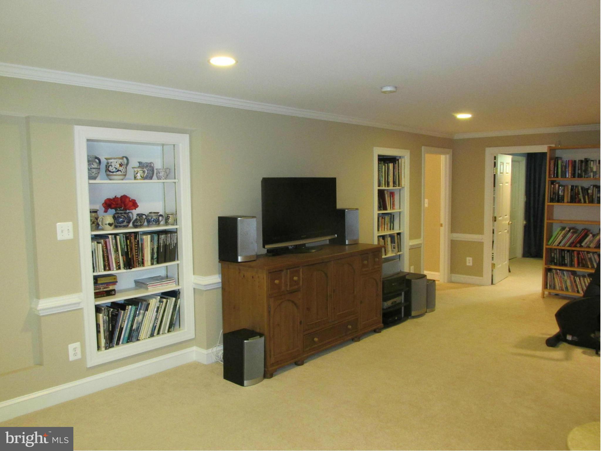 CHURCHILL - Residential Lease