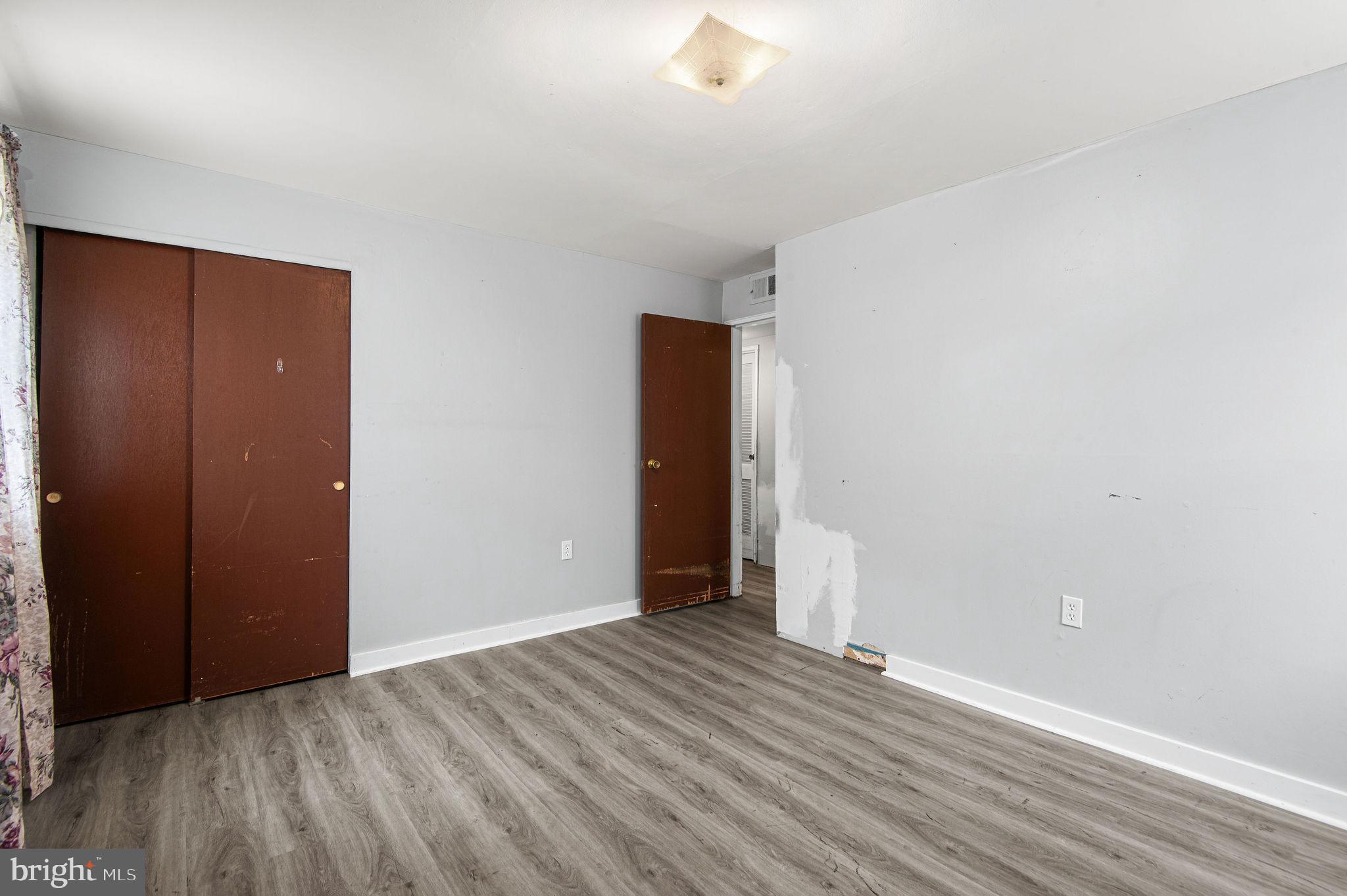 SOMERTON - Residential