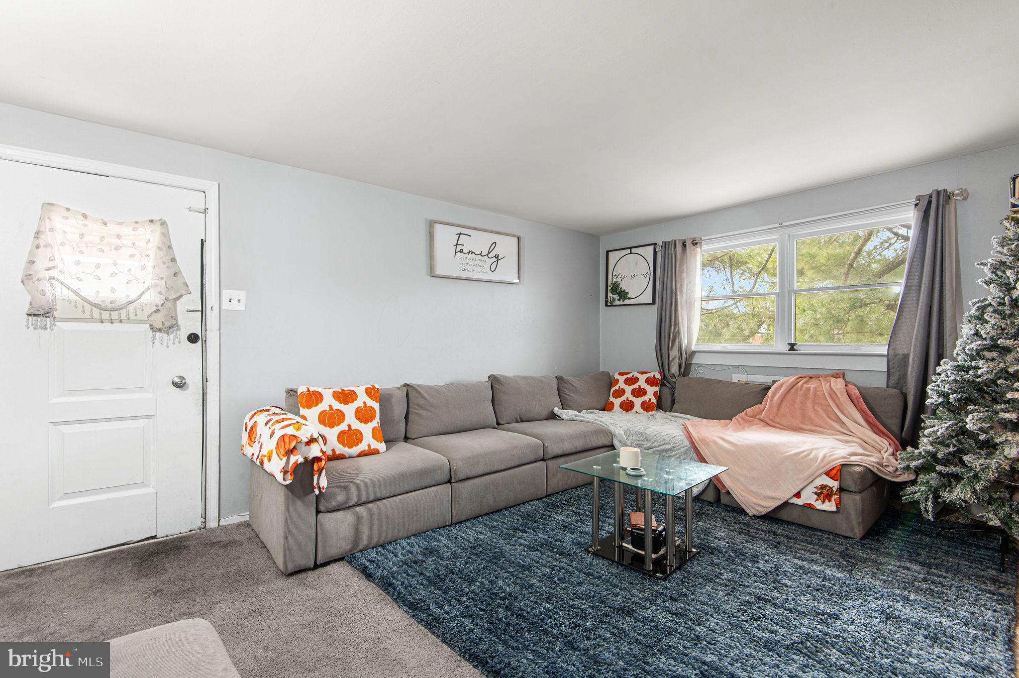 SOMERTON - Residential