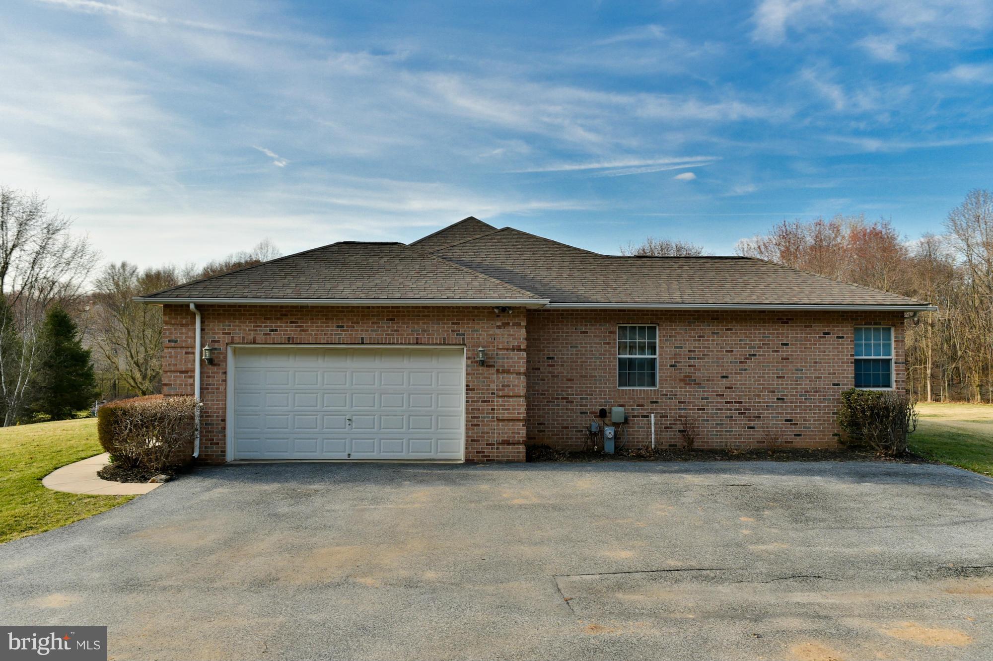 ASCOT ESTATES - Residential Lease