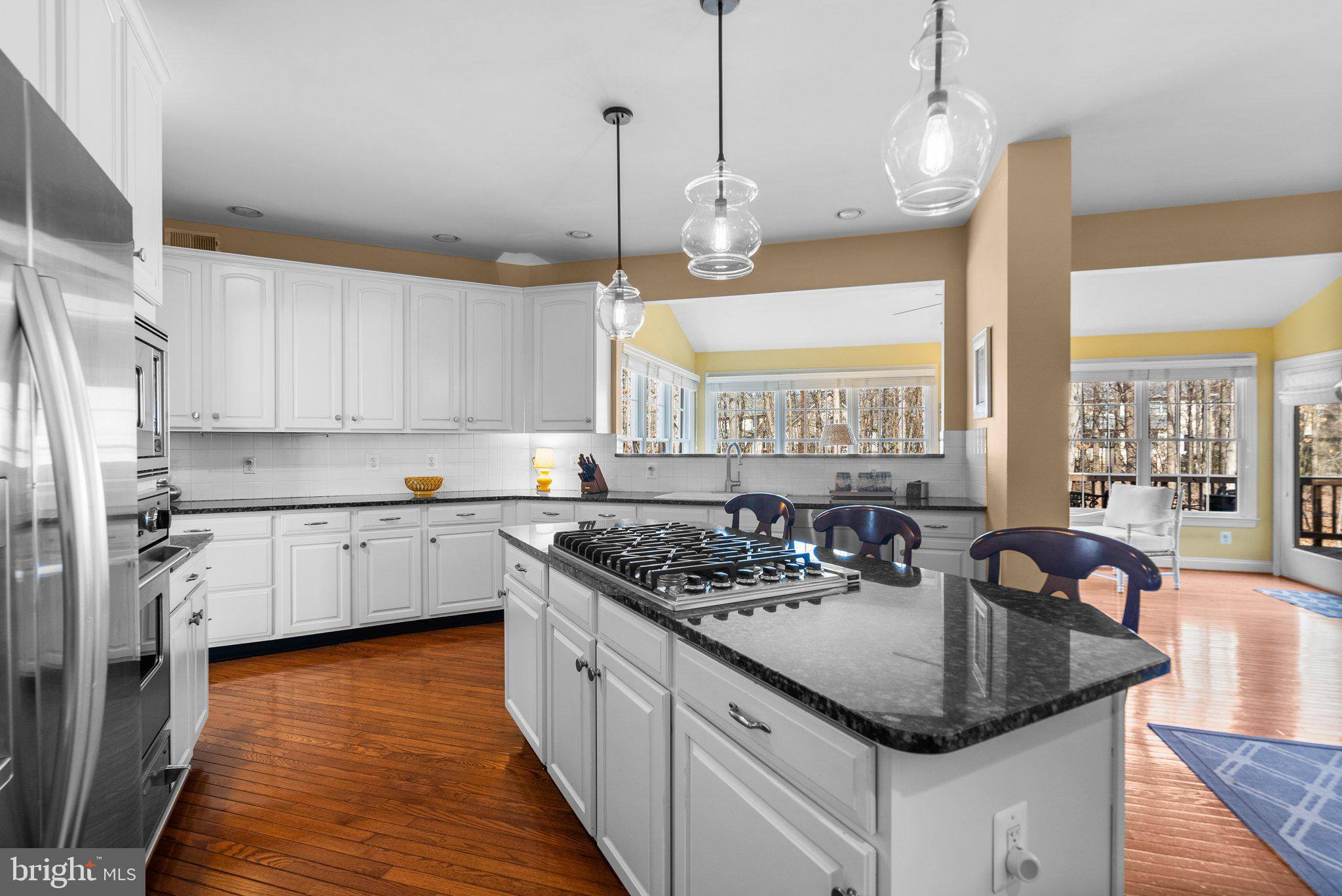 OAKTON CHASE - Residential