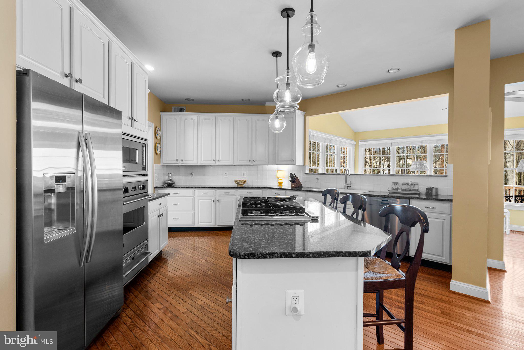 OAKTON CHASE - Residential