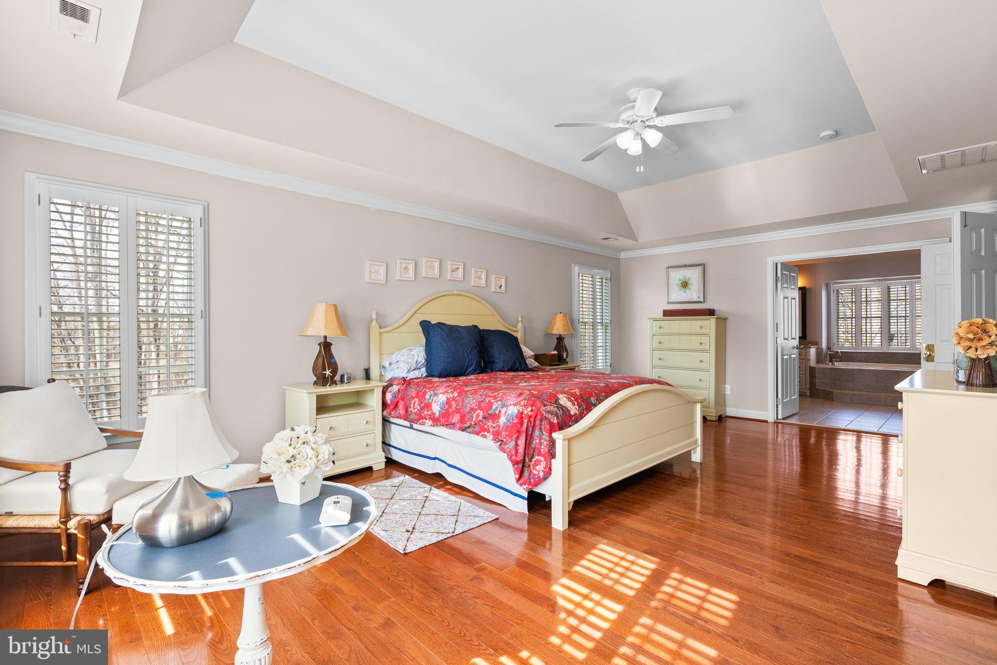 OAKTON CHASE - Residential