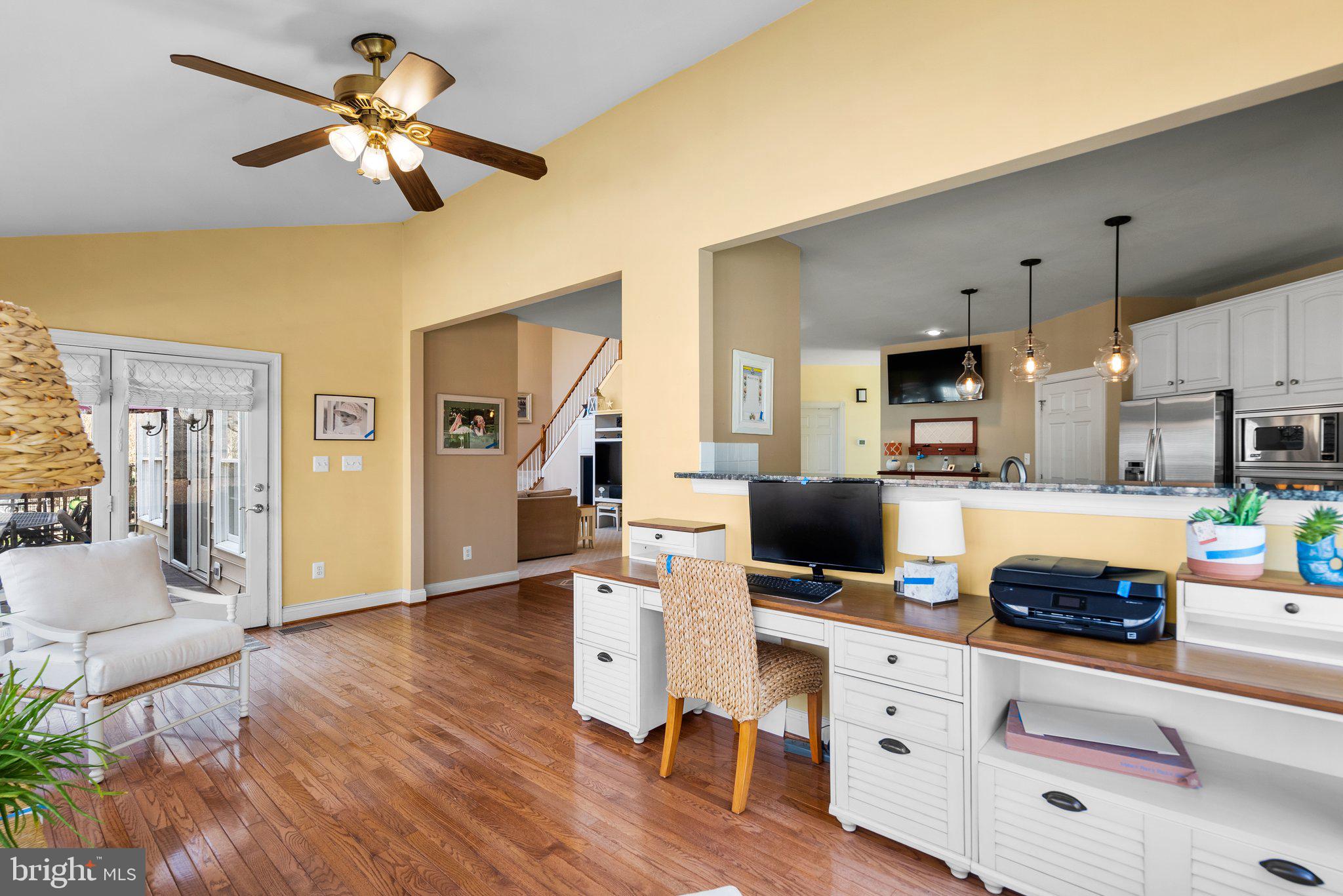 OAKTON CHASE - Residential