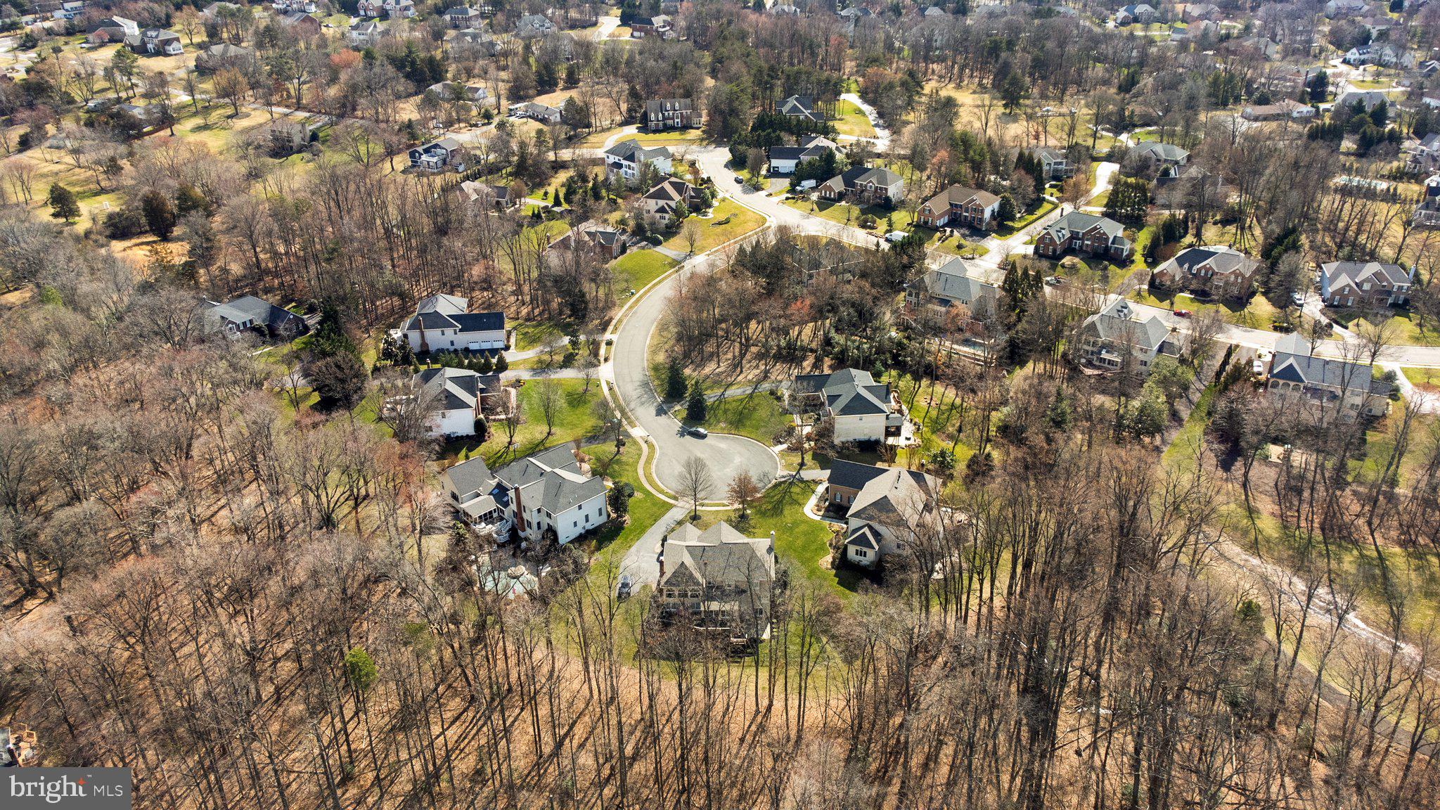 OAKTON CHASE - Residential