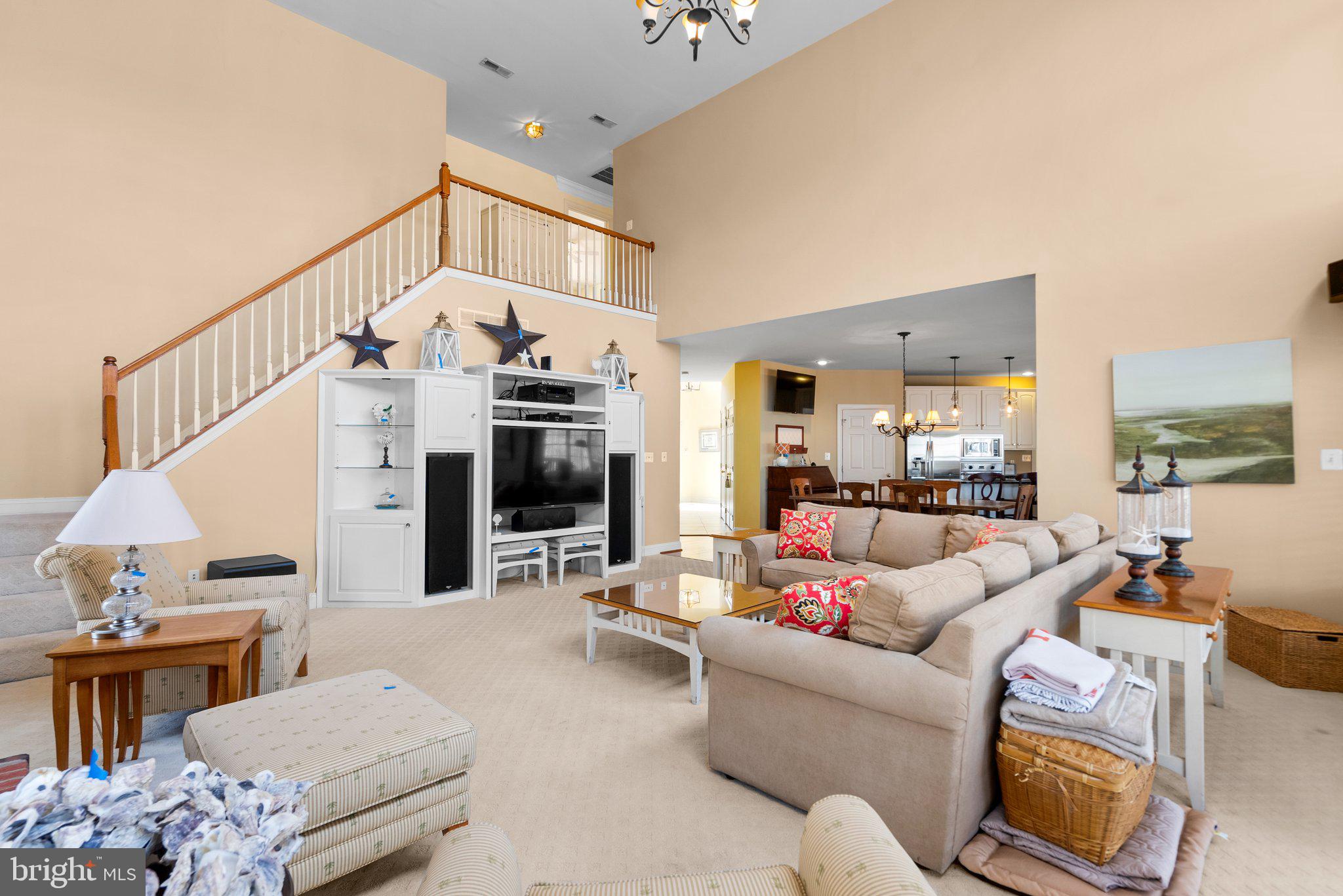 OAKTON CHASE - Residential