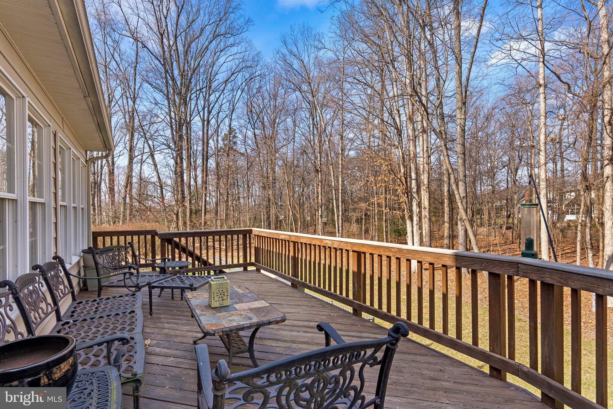 OAKTON CHASE - Residential