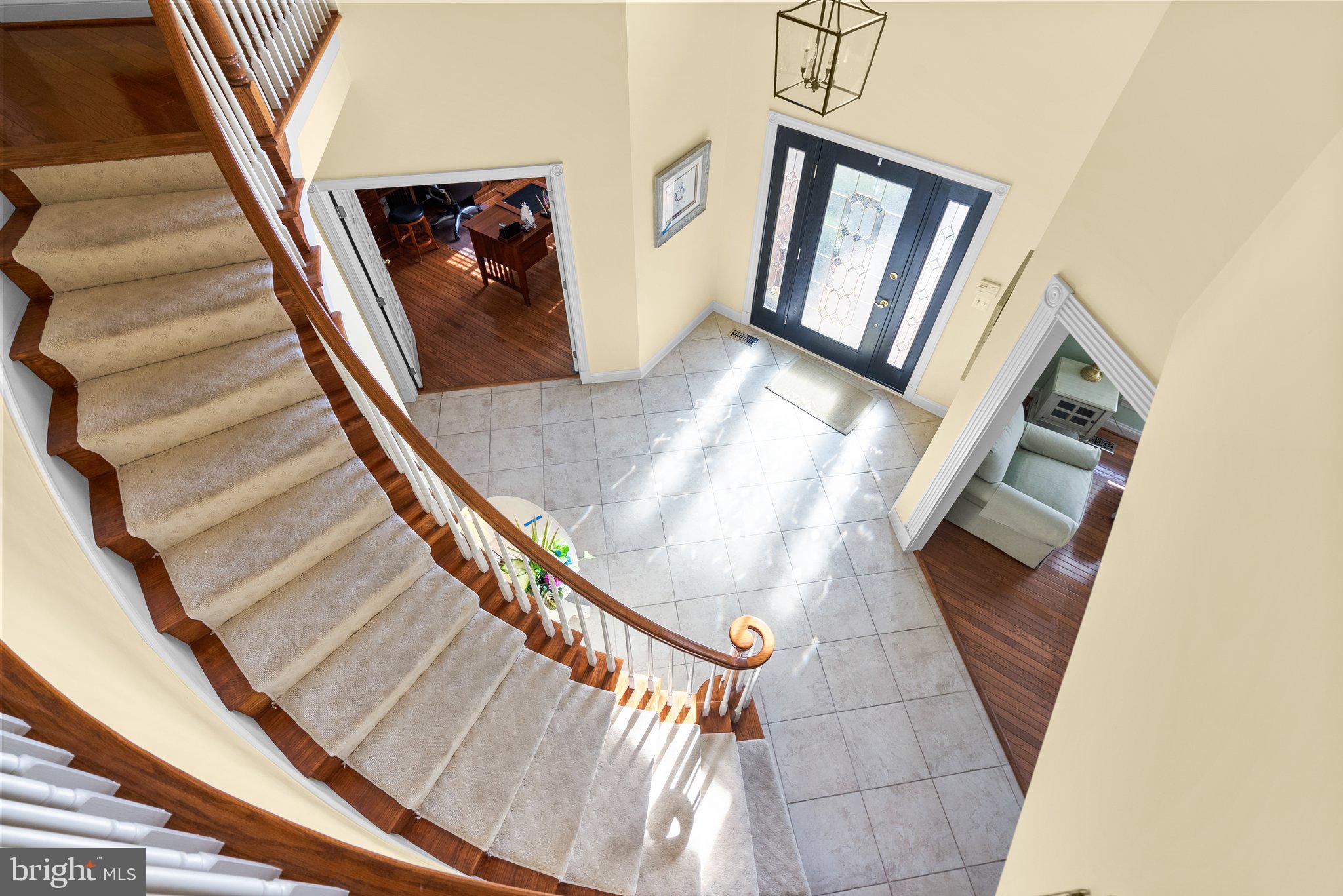 OAKTON CHASE - Residential