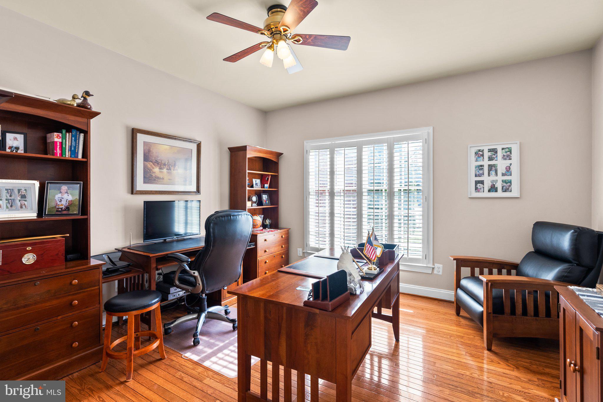 OAKTON CHASE - Residential