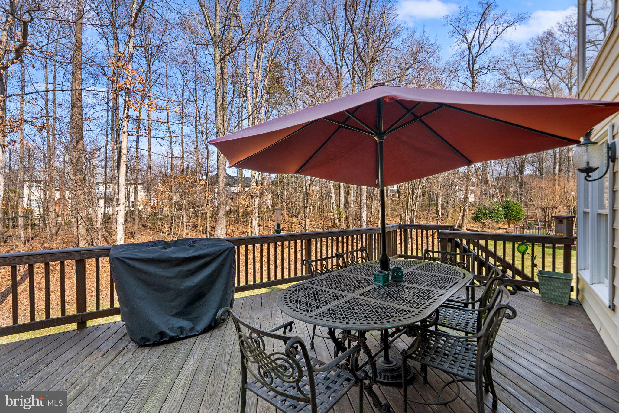 OAKTON CHASE - Residential